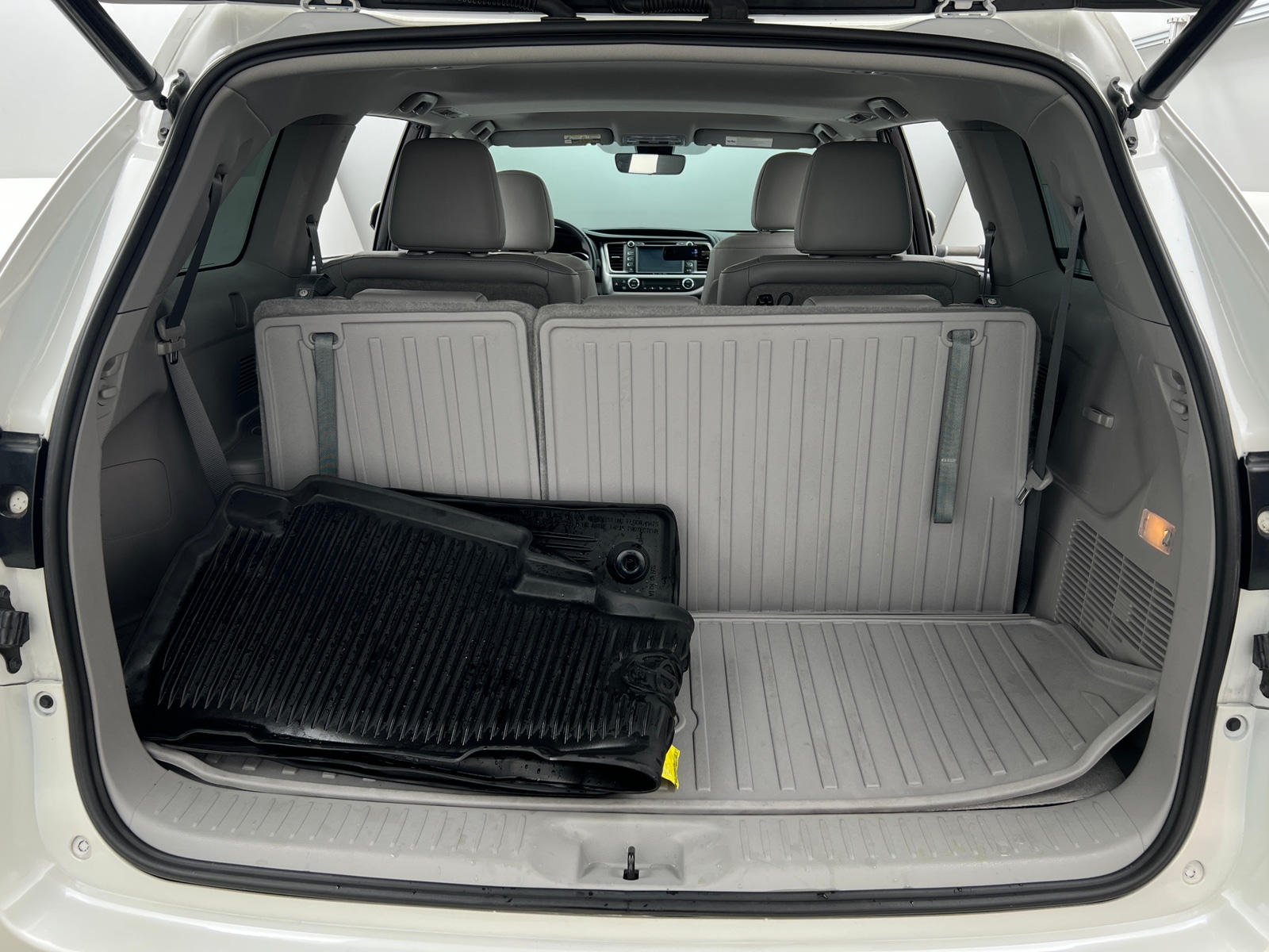 Thumbnail: 2019 Toyota Highlander - 6