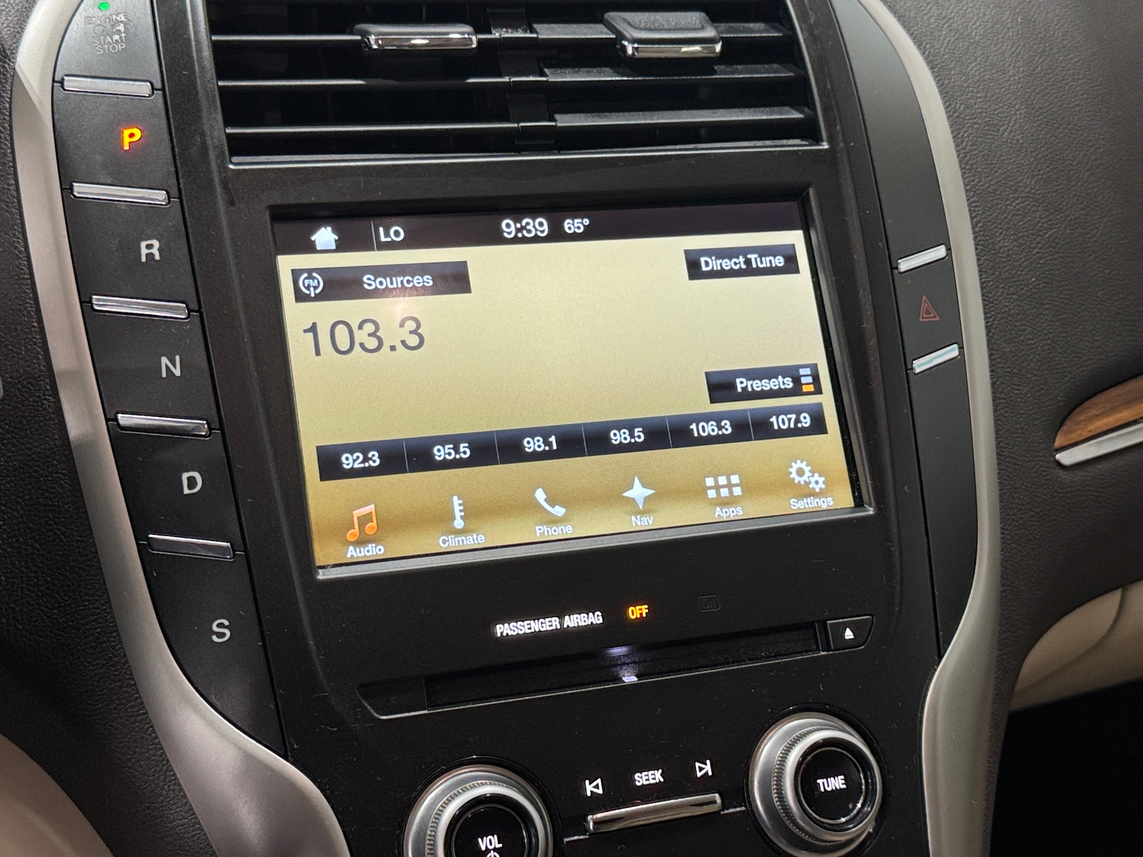 Thumbnail: 2016 Lincoln MKC - 3