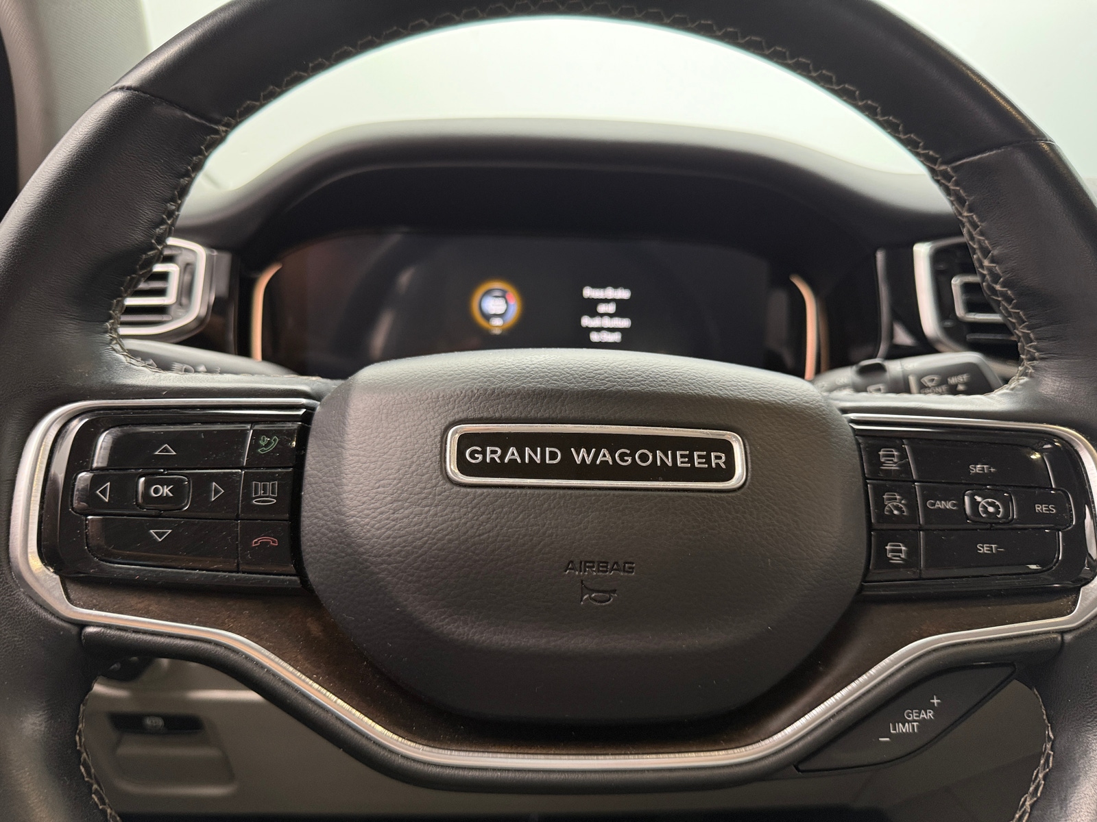 Thumbnail: 2022 Jeep Grand Wagoneer - 4