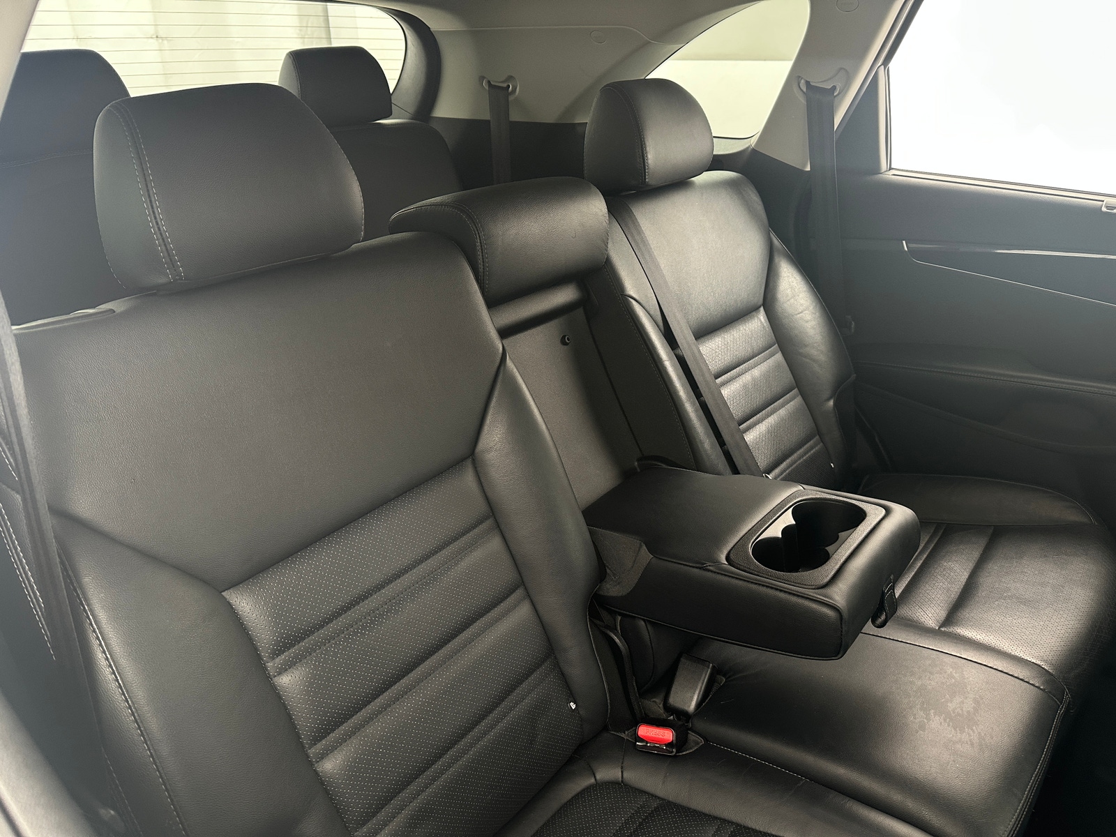 Thumbnail: 2016 Kia Sorento - 5