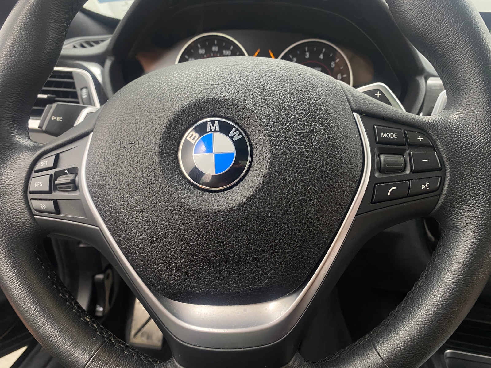 Thumbnail: 2017 BMW 3 Series - 4