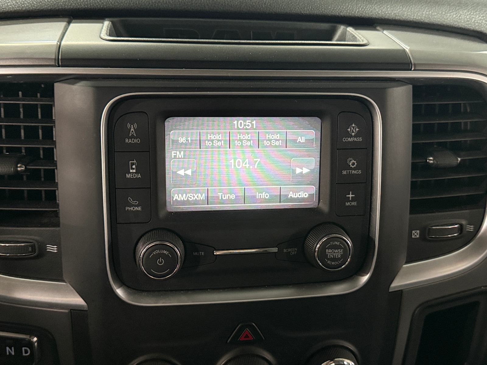 Thumbnail: 2021 RAM 1500 Classic - 4