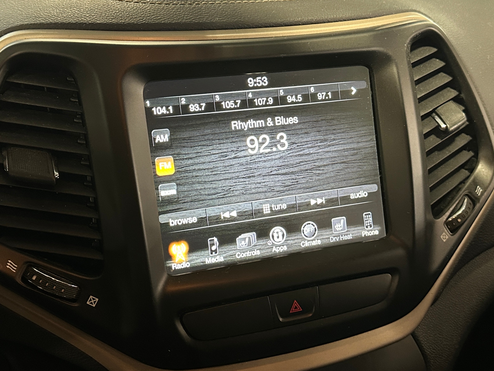 Thumbnail: 2017 Jeep Cherokee - 3