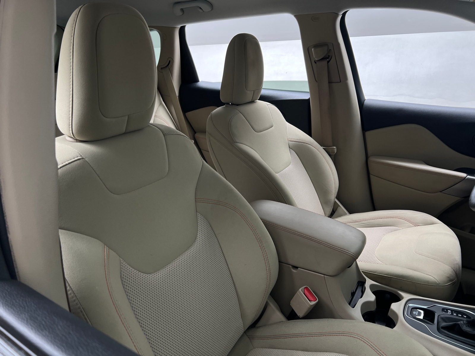 Thumbnail: 2019 Jeep Cherokee - 2