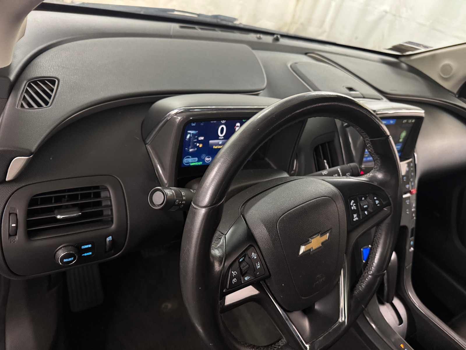Thumbnail: 2013 Chevrolet Volt - 2