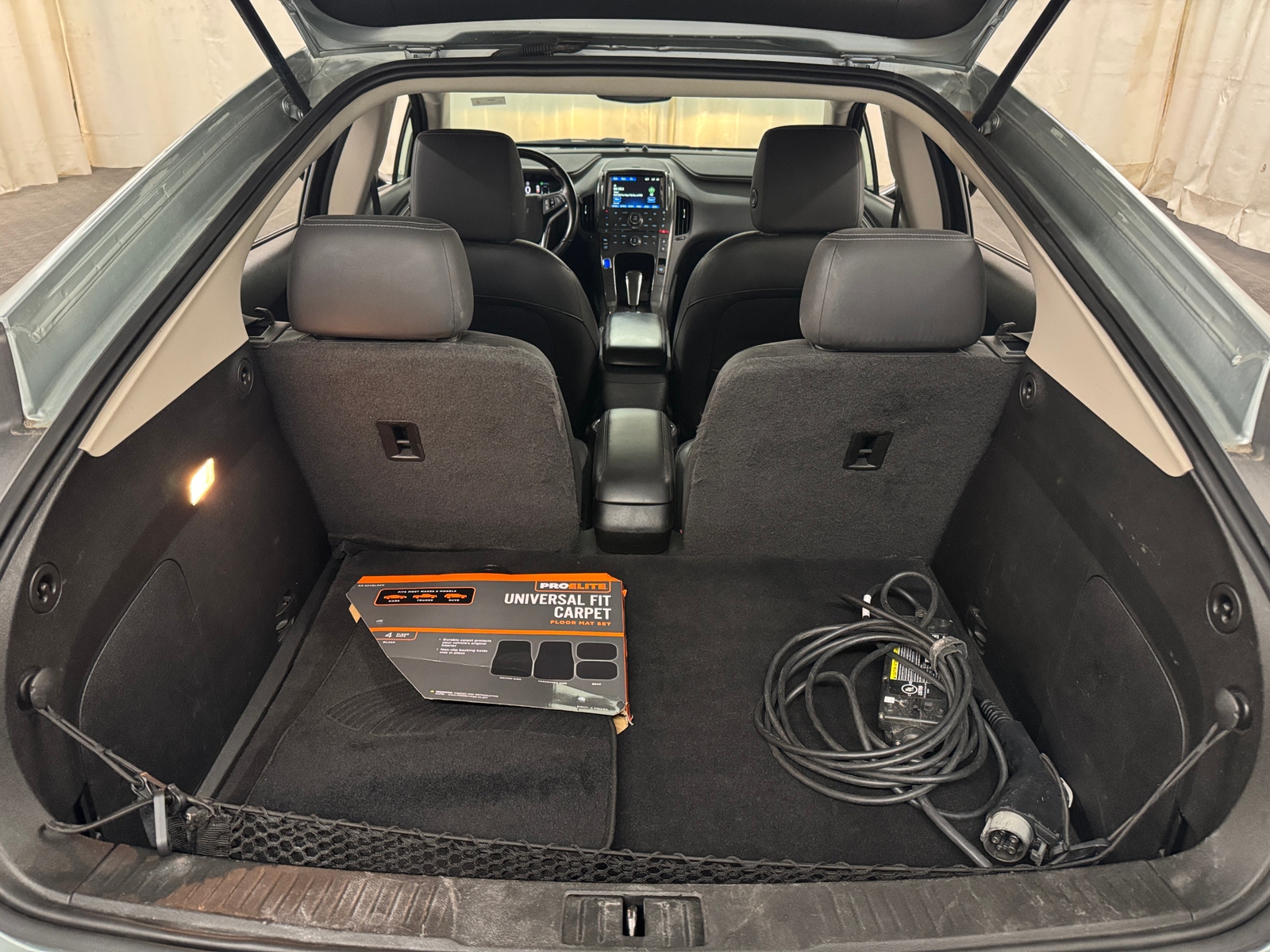 Thumbnail: 2013 Chevrolet Volt - 6