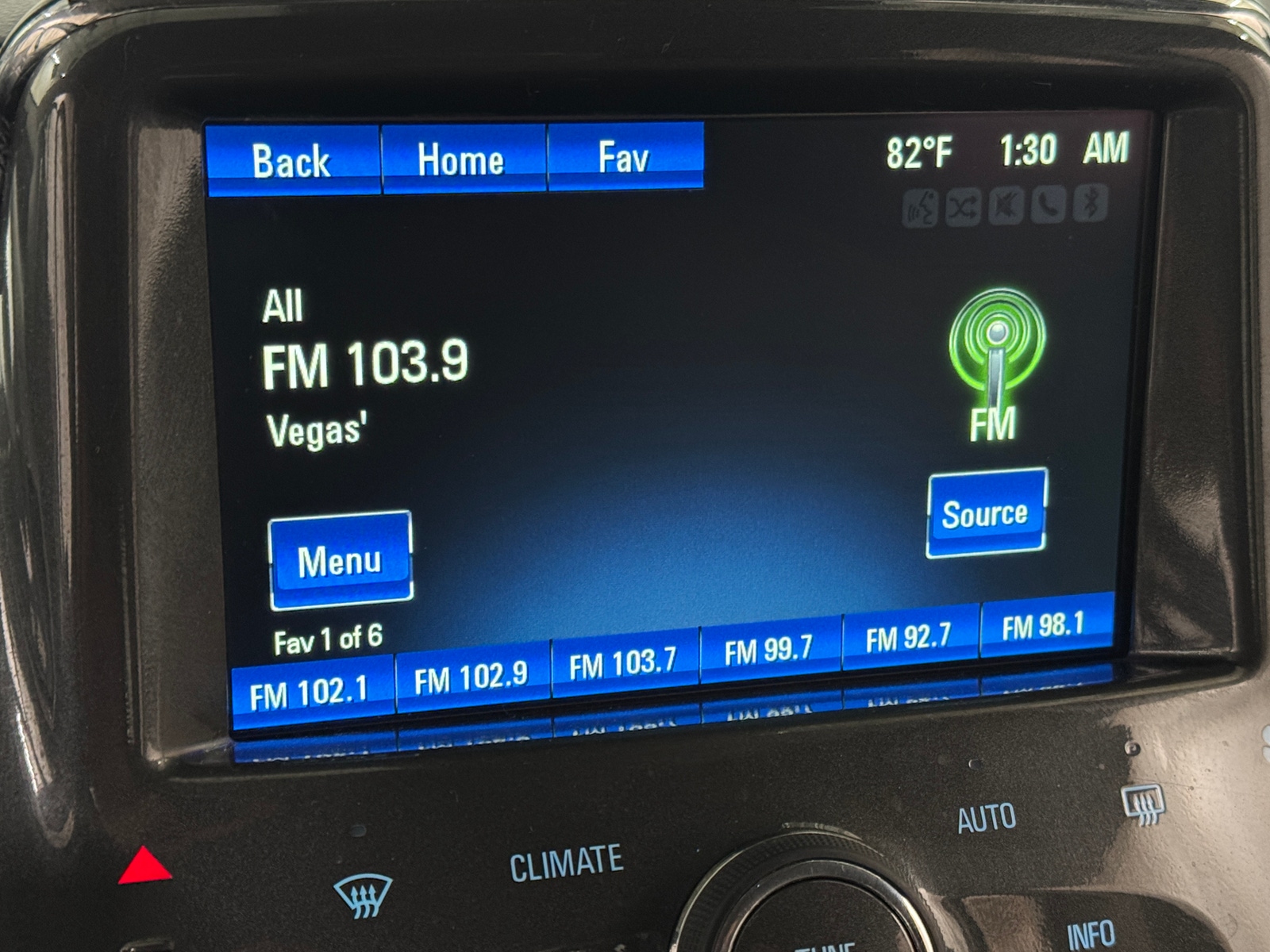Thumbnail: 2013 Chevrolet Volt - 3