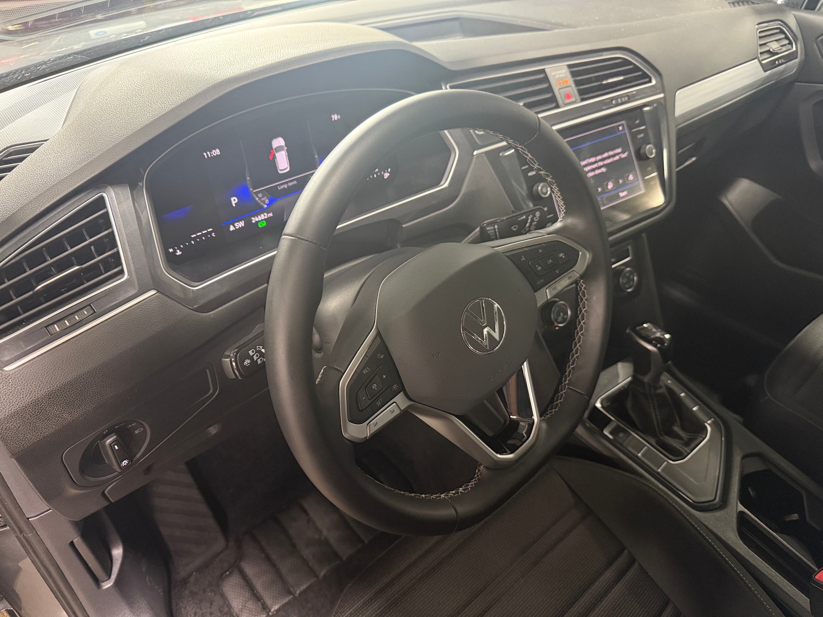 Thumbnail: 2024 Volkswagen Tiguan - 3