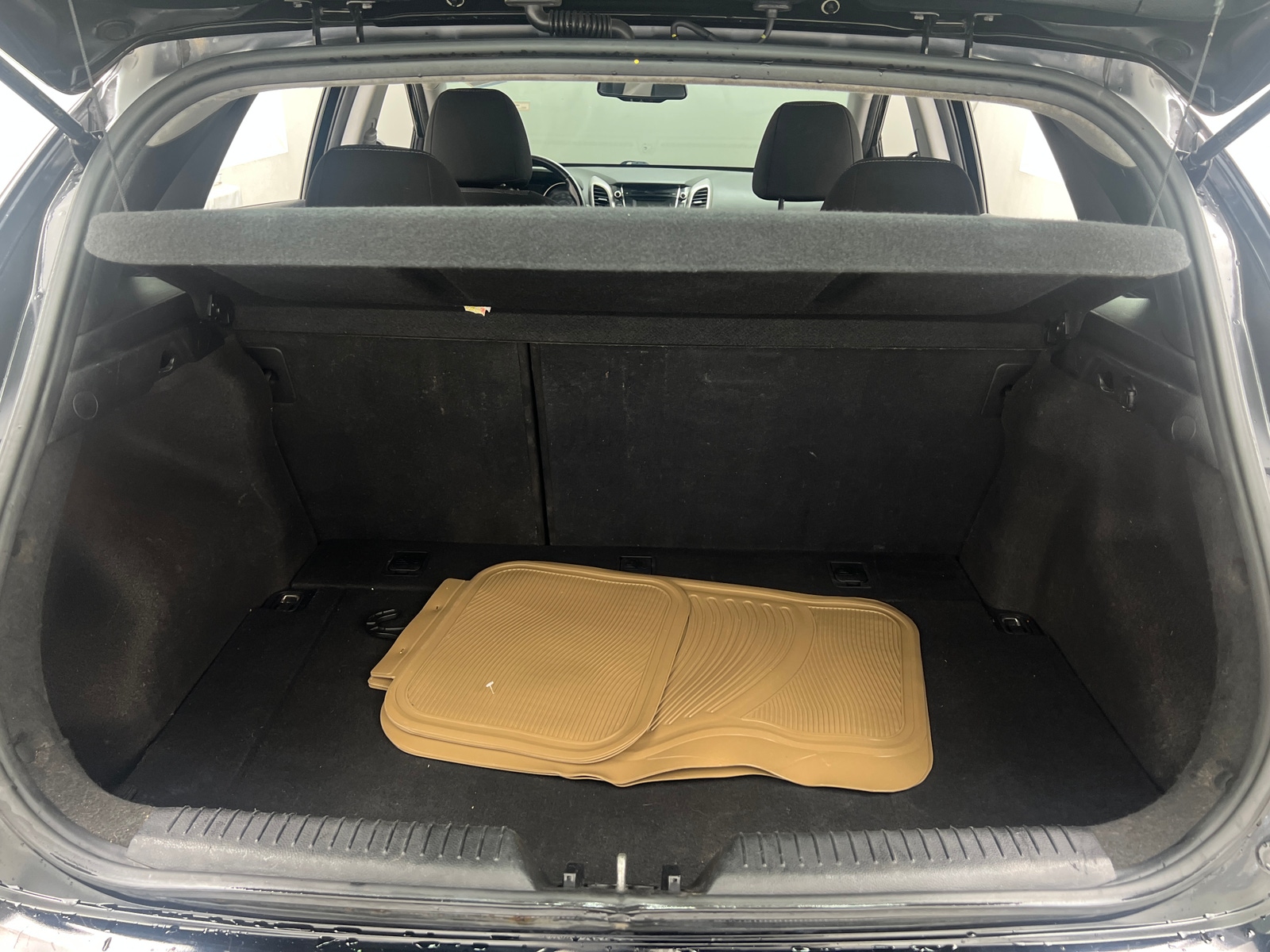 Thumbnail: 2013 Hyundai Elantra - 7