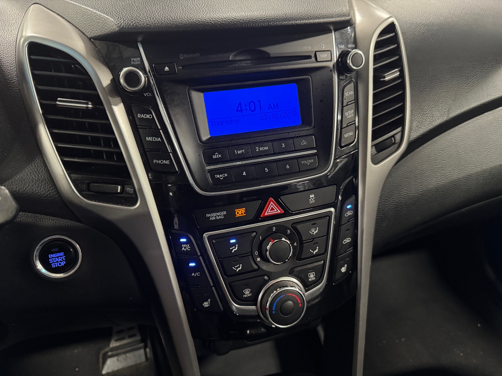 Thumbnail: 2013 Hyundai Elantra - 4