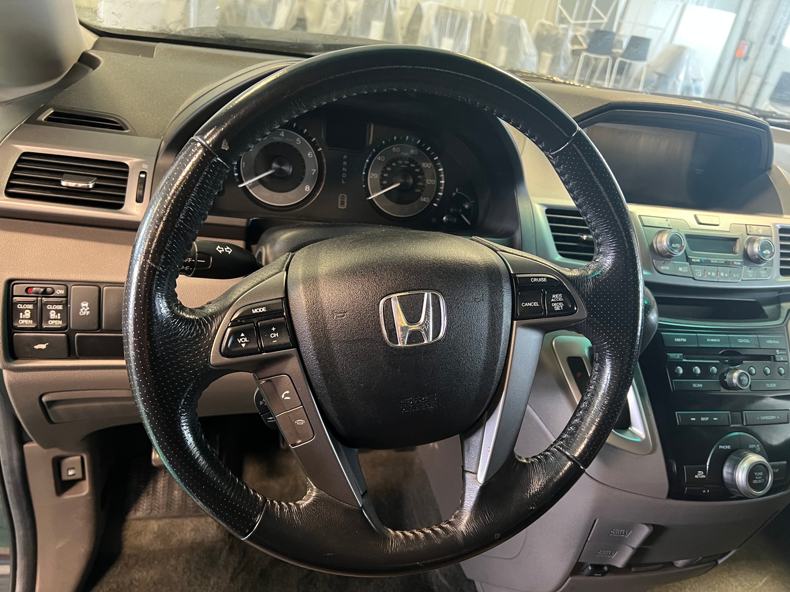 Thumbnail: 2012 Honda Odyssey - 4