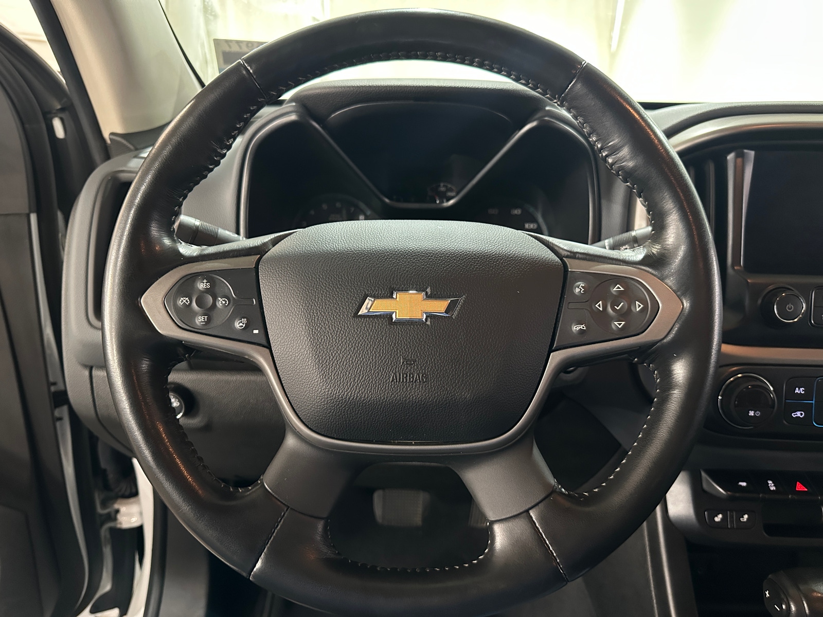Thumbnail: 2019 Chevrolet Colorado - 4