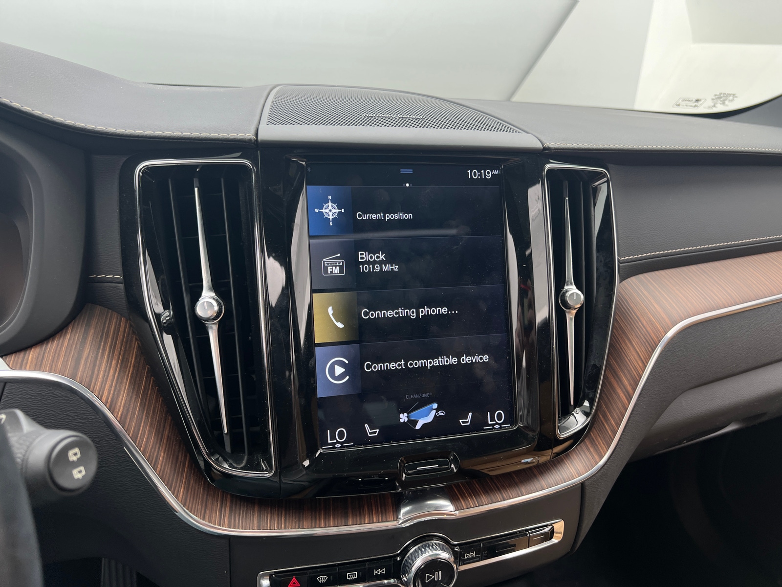 Thumbnail: 2020 Volvo XC60 - 3