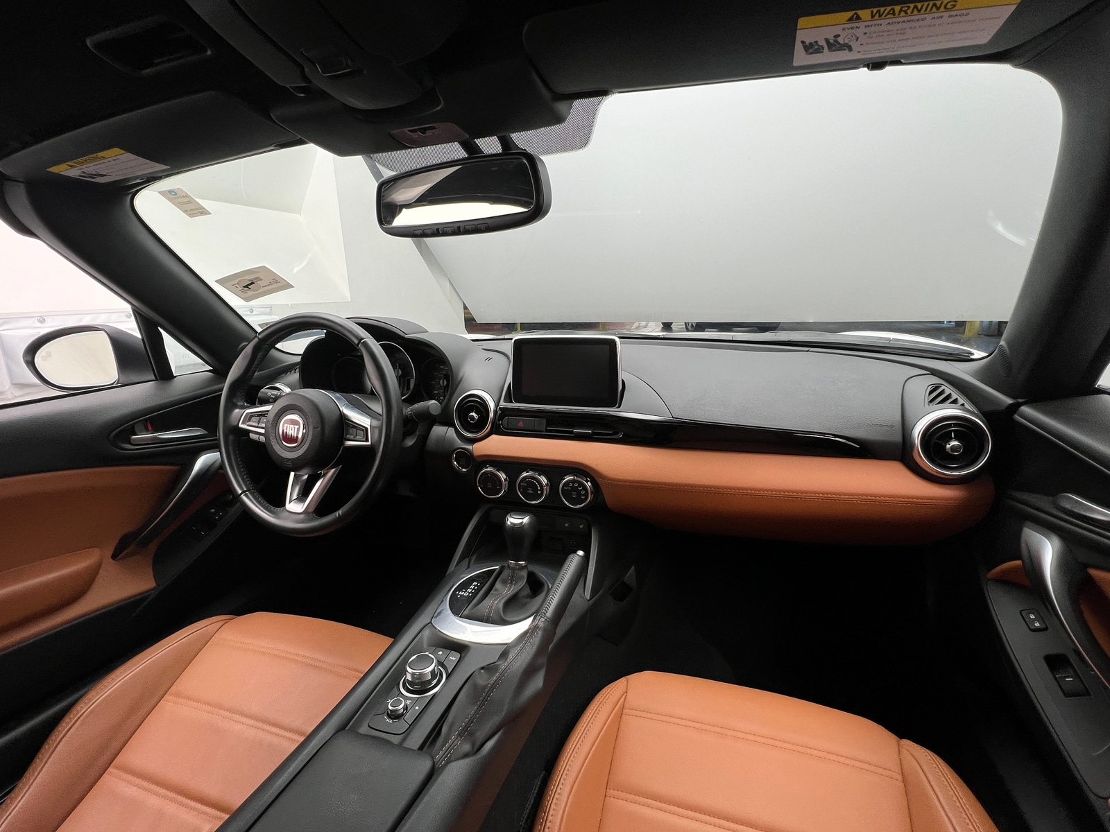 Thumbnail: 2017 Fiat 124 Spider - 3