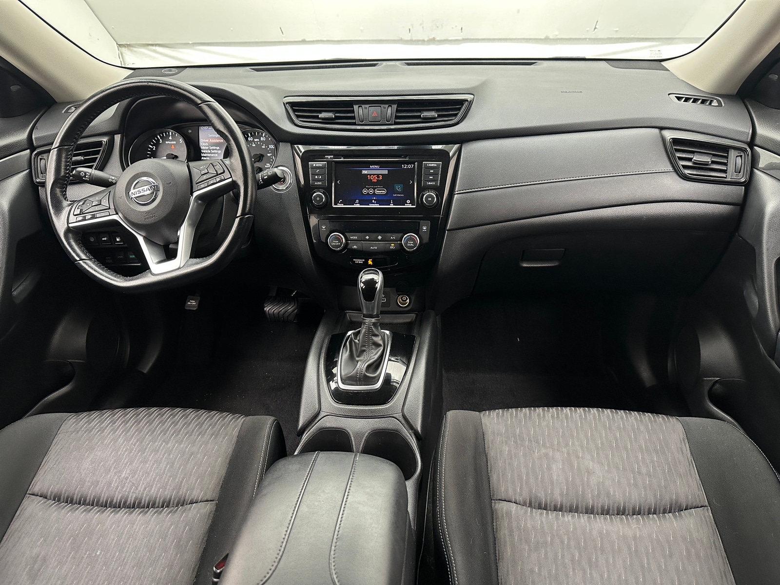 Thumbnail: 2020 Nissan Rogue - 3