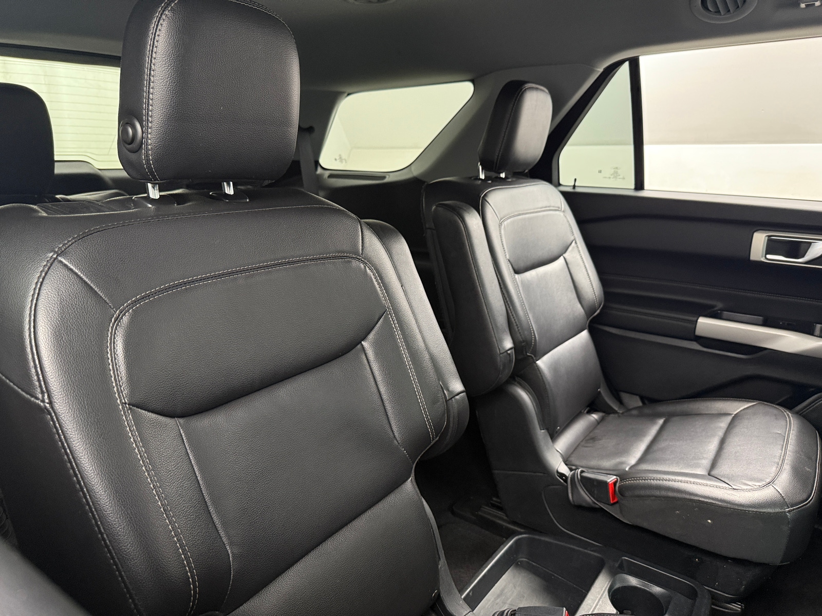 Thumbnail: 2020 Ford Explorer - 5