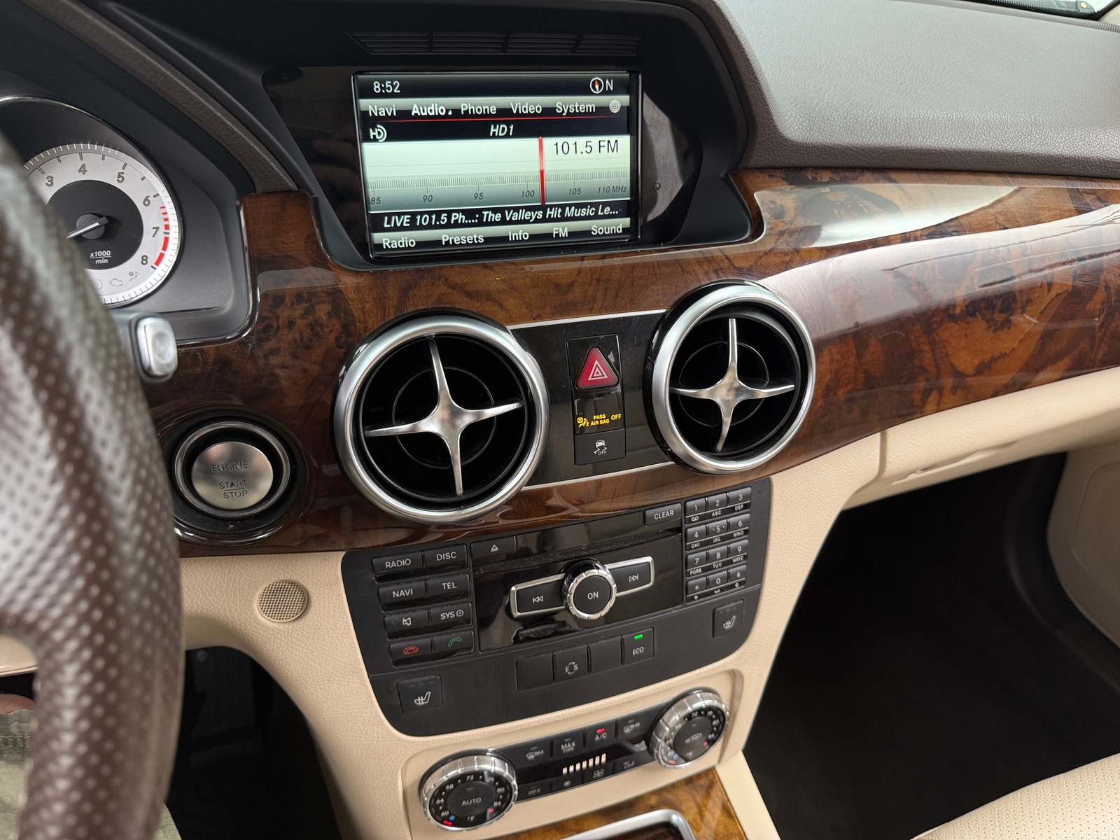 Thumbnail: 2015 Mercedes-Benz GLK - 3