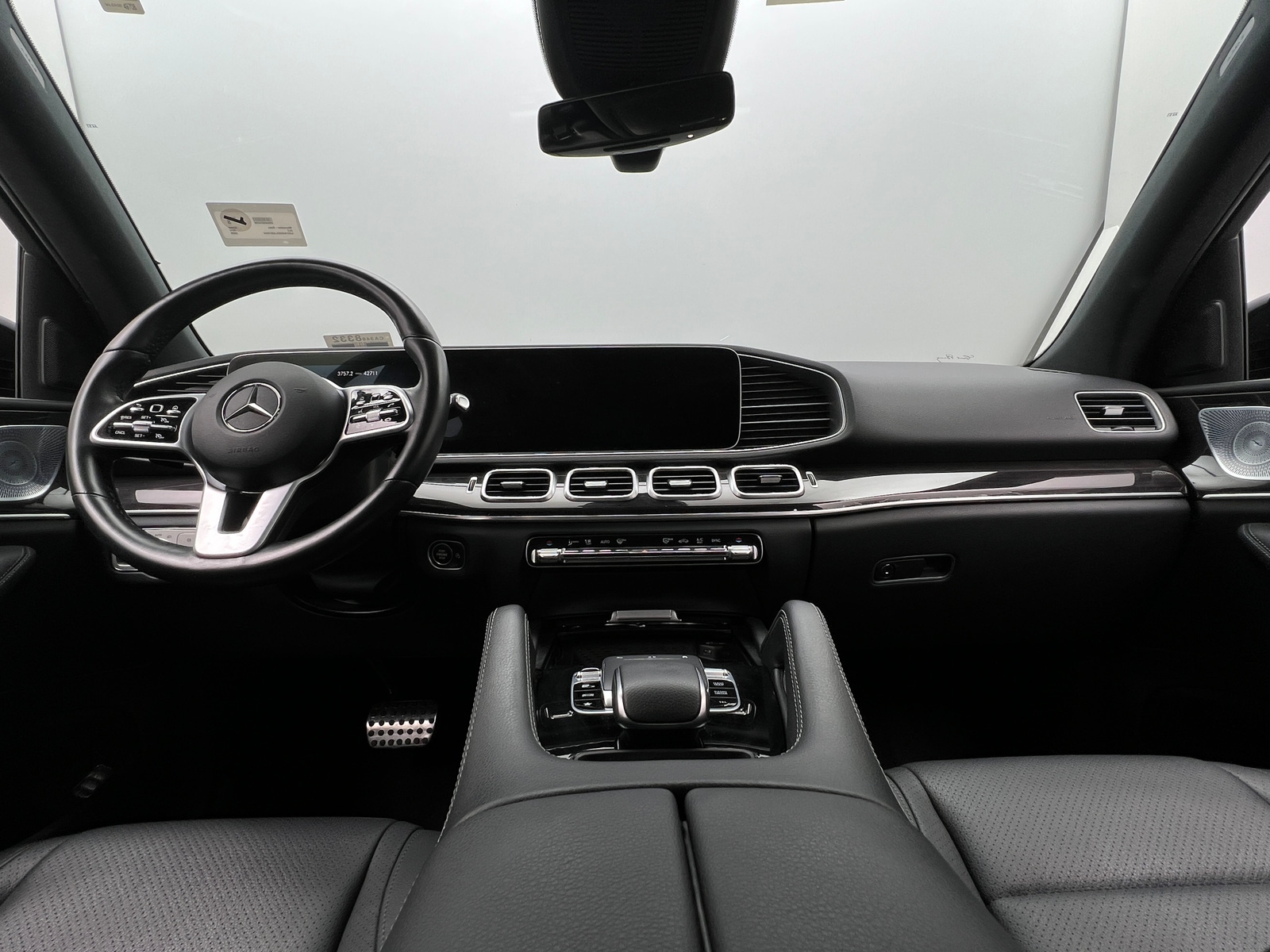 Thumbnail: 2020 Mercedes-Benz GLE - 2