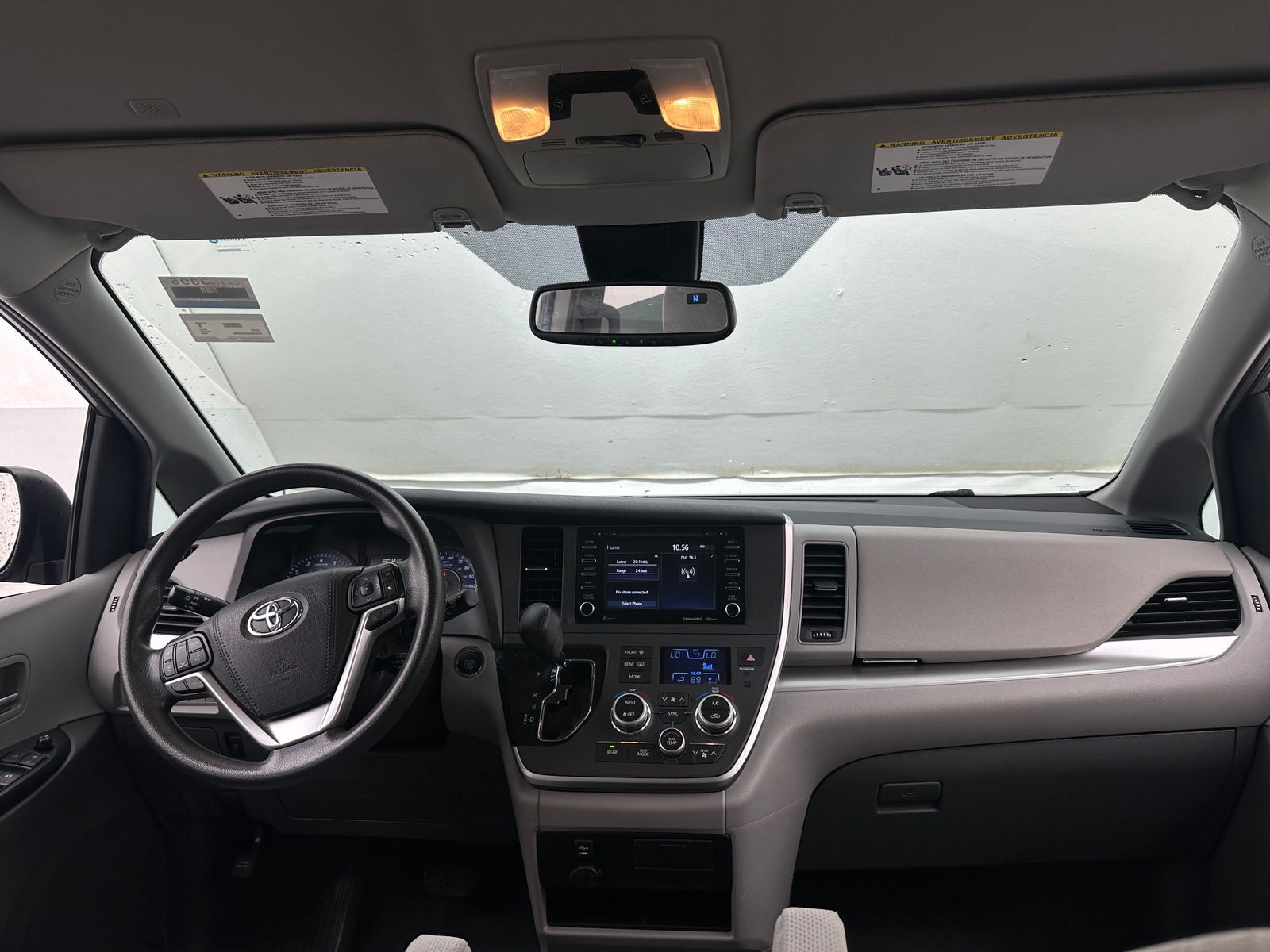 Thumbnail: 2020 Toyota Sienna - 3