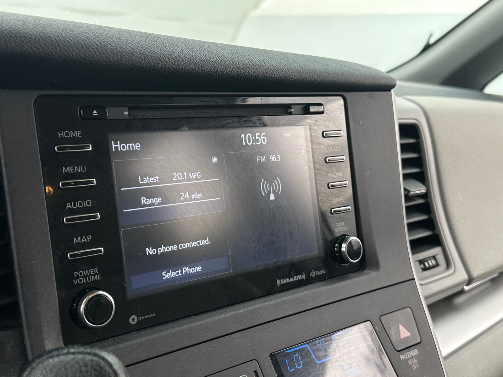 Thumbnail: 2020 Toyota Sienna - 4