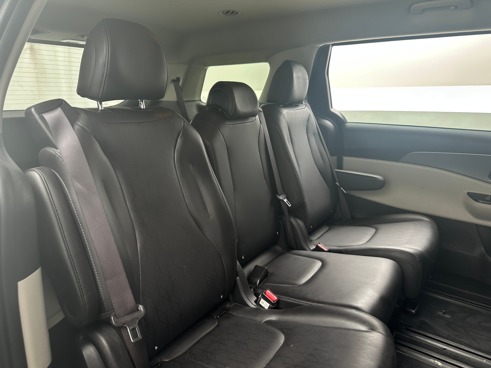 Thumbnail: 2022 Kia Carnival - 5