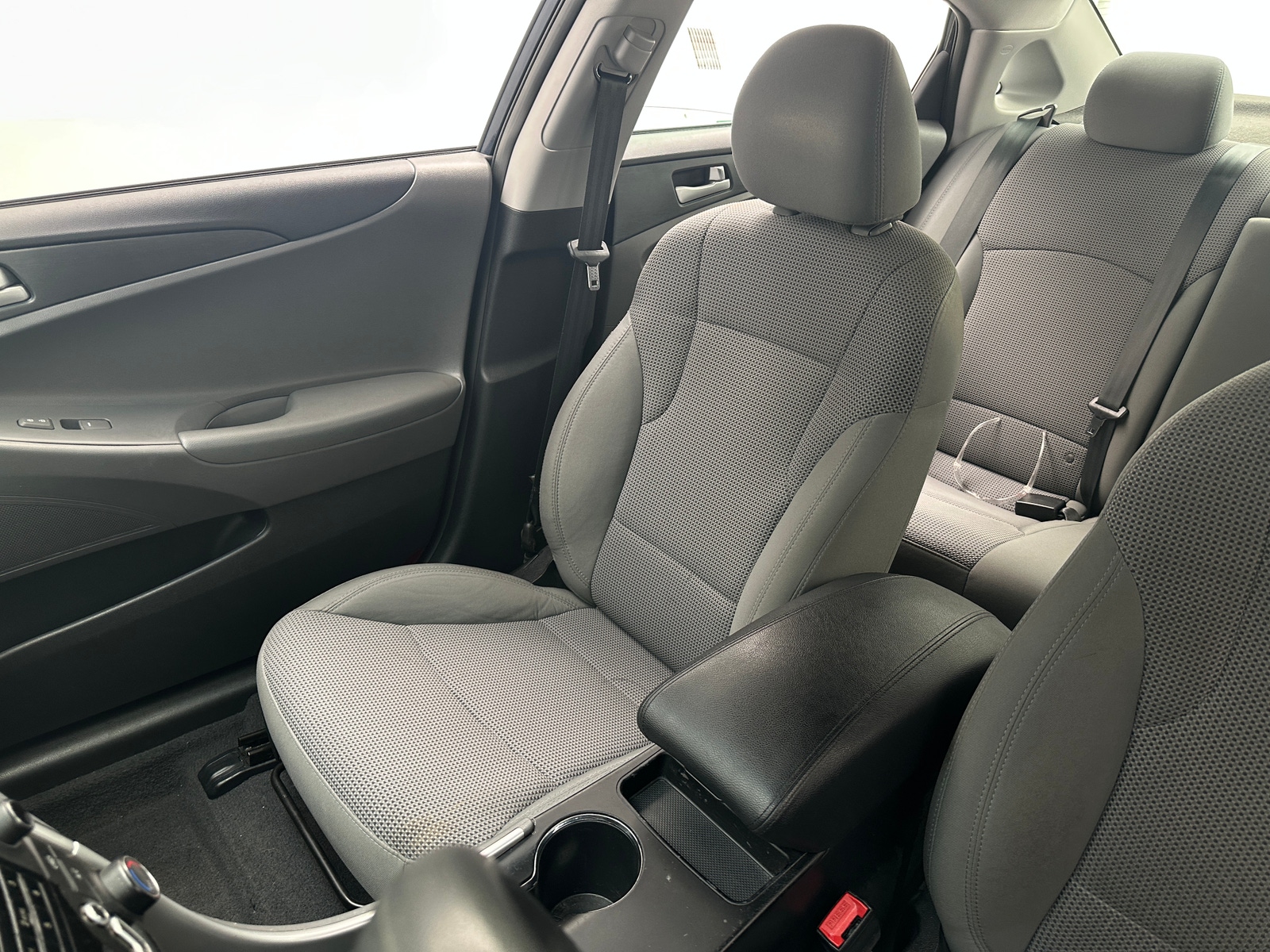 Thumbnail: 2013 Hyundai Sonata - 2