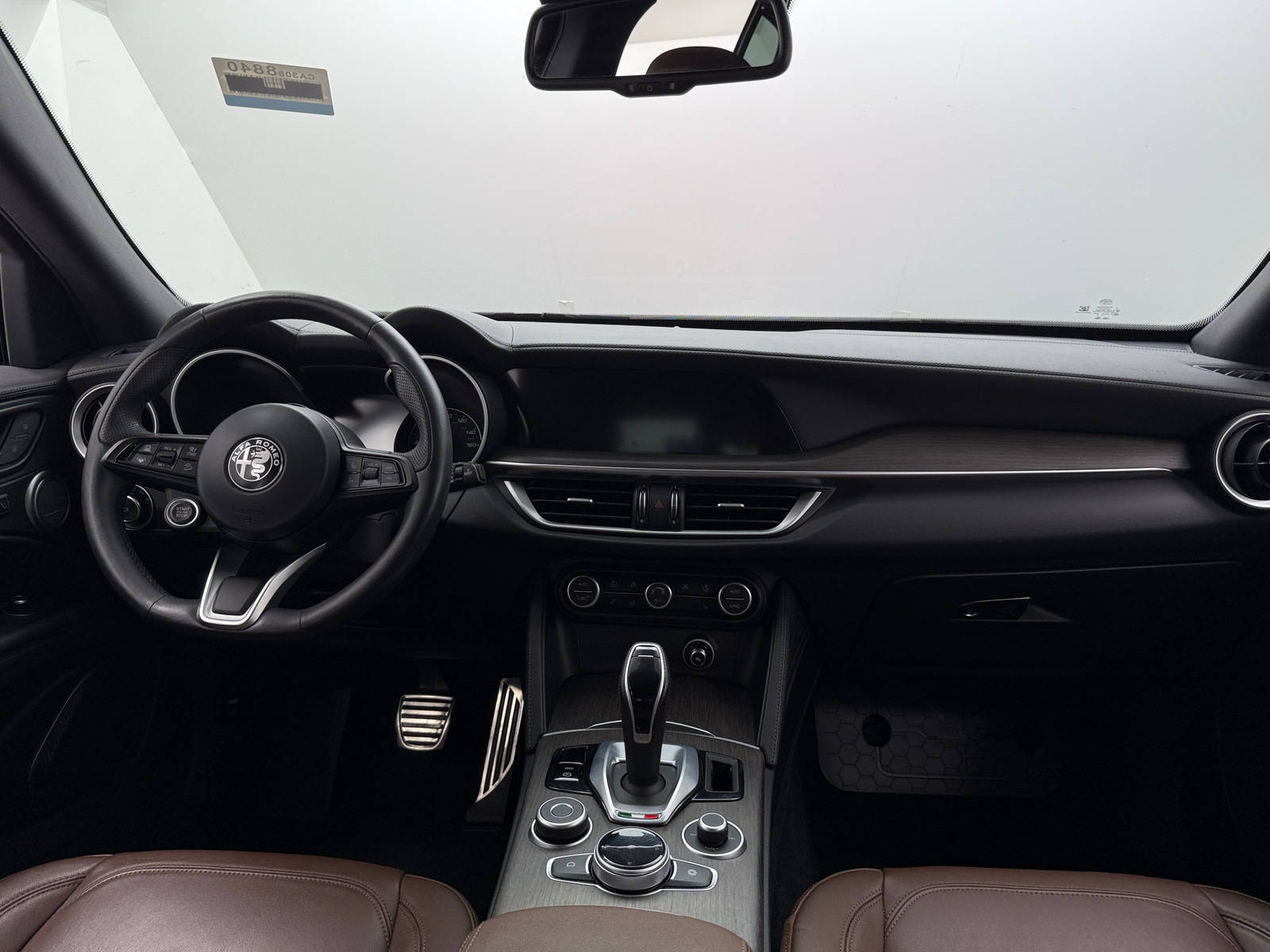 Thumbnail: 2022 Alfa Romeo Stelvio - 2