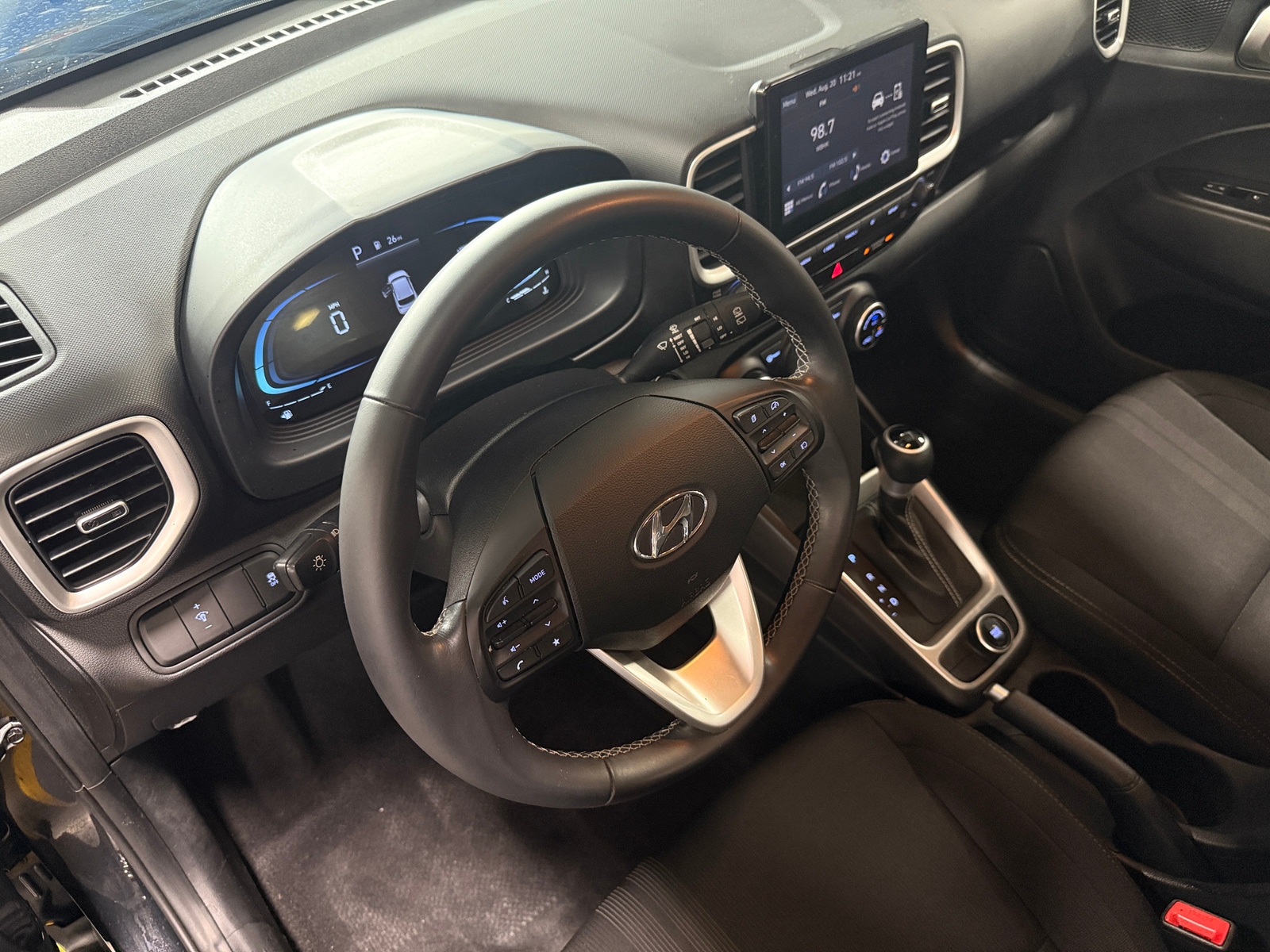 Thumbnail: 2024 Hyundai Venue - 3