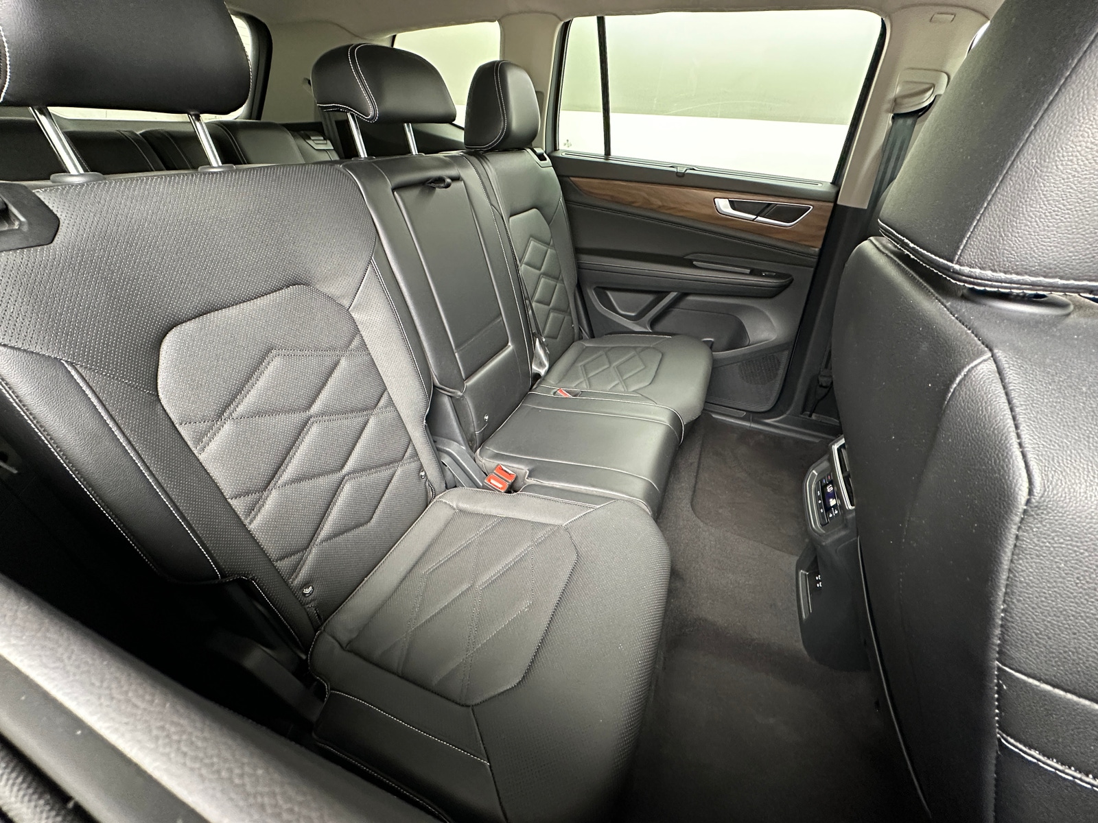 Thumbnail: 2024 Volkswagen Atlas - 5