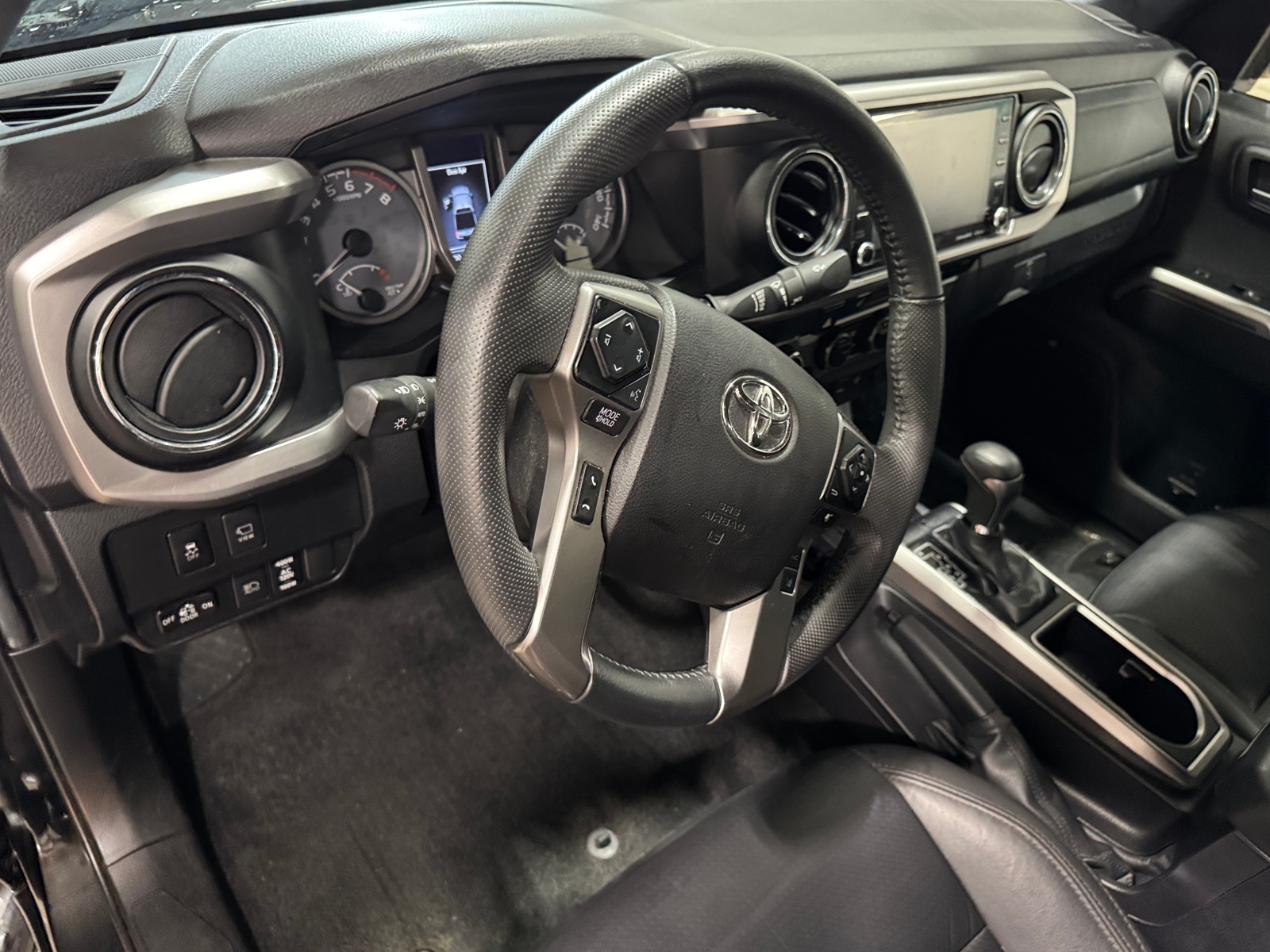 Thumbnail: 2022 Toyota Tacoma - 2