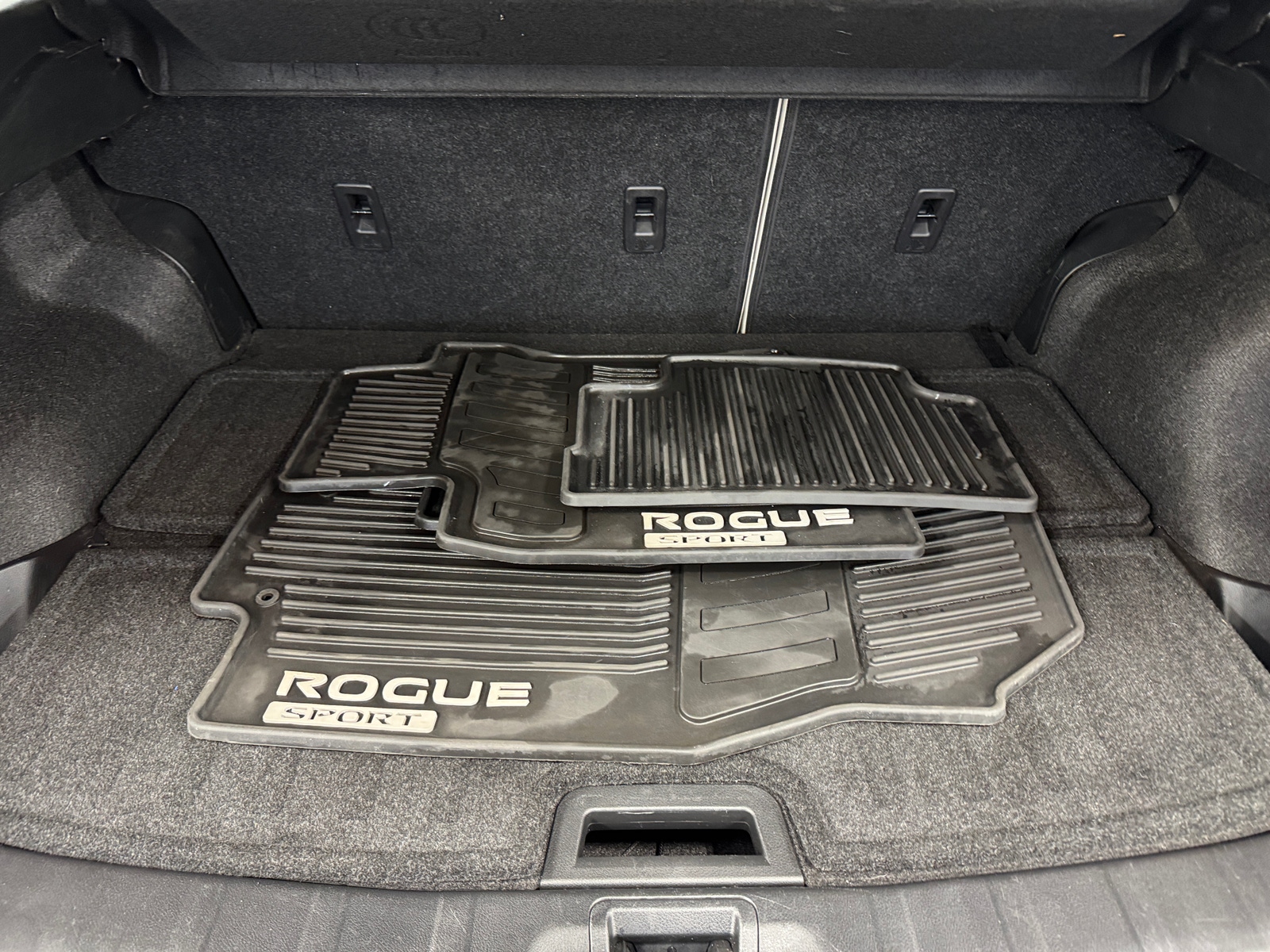 Thumbnail: 2020 Nissan Rogue Sport - 7
