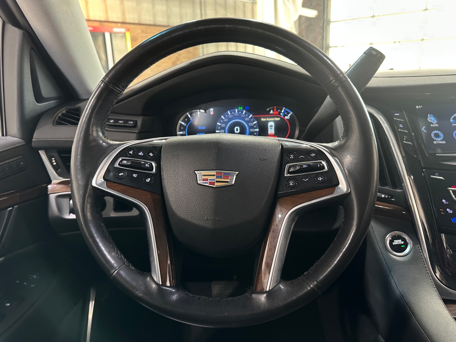 Thumbnail: 2020 Cadillac Escalade - 4