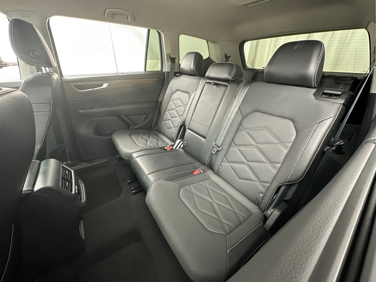 Thumbnail: 2024 Volkswagen Atlas - 5