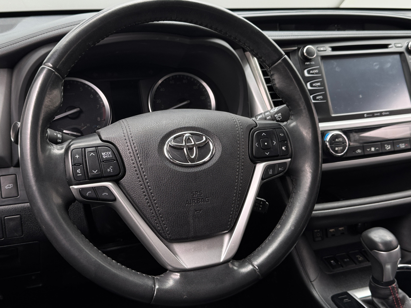 Thumbnail: 2019 Toyota Highlander - 4