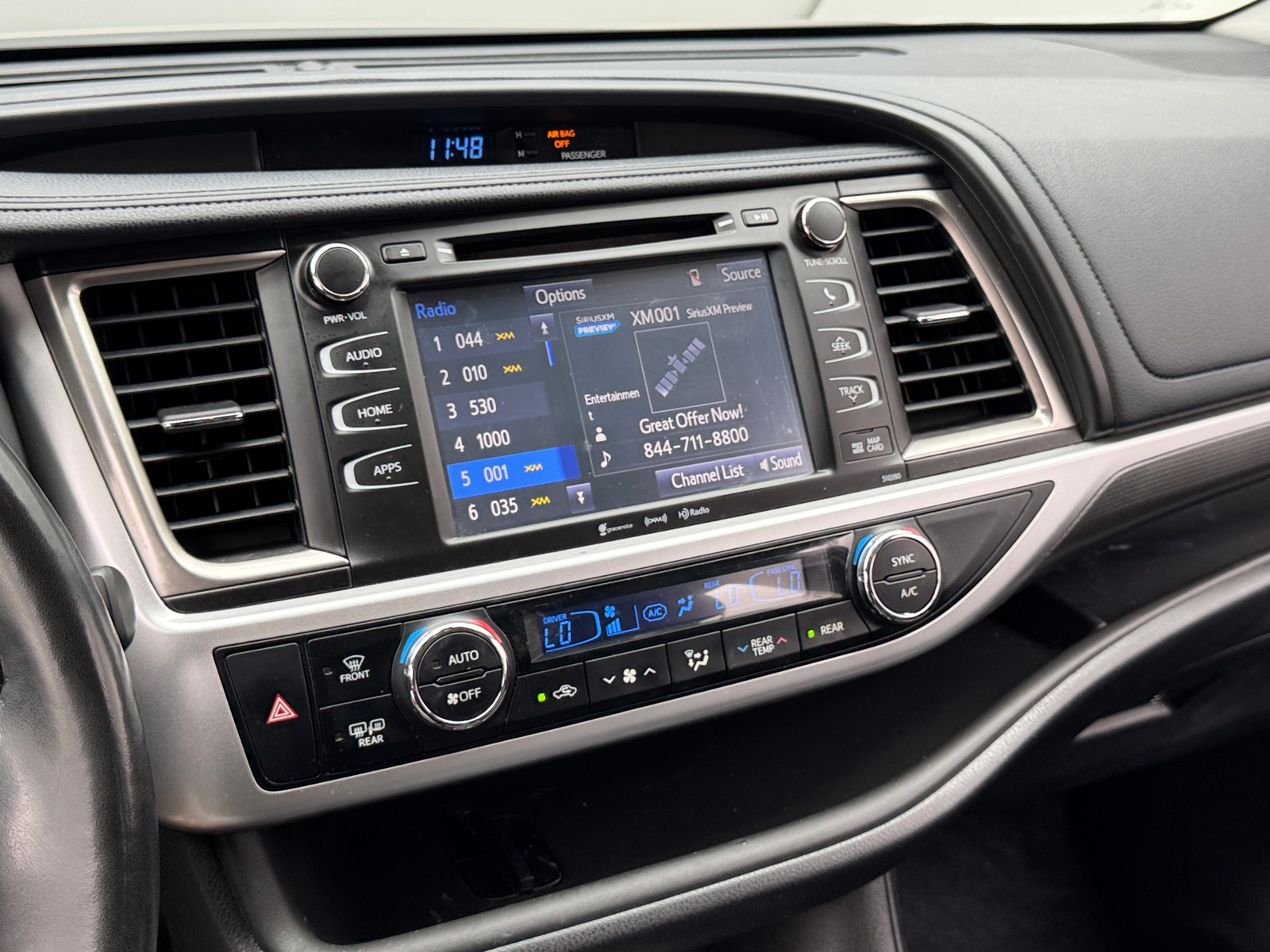 Thumbnail: 2019 Toyota Highlander - 3