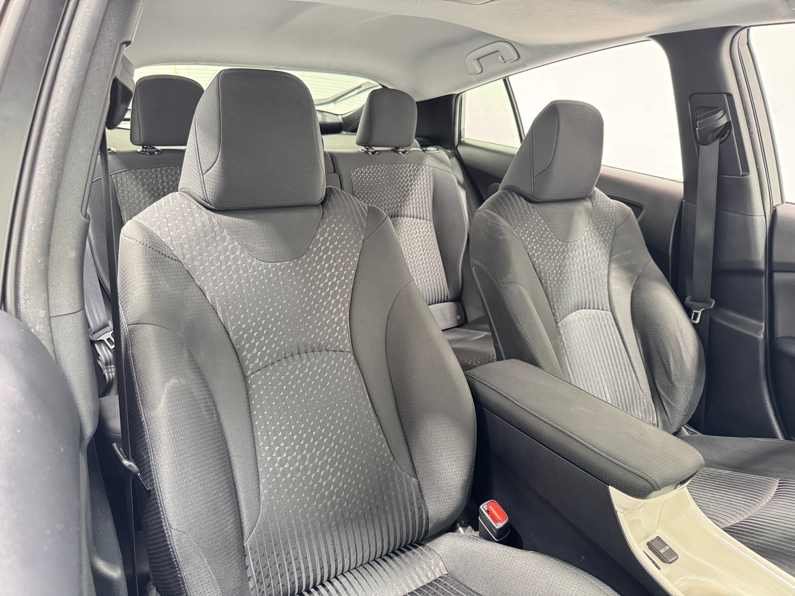 Thumbnail: 2016 Toyota Prius - 2