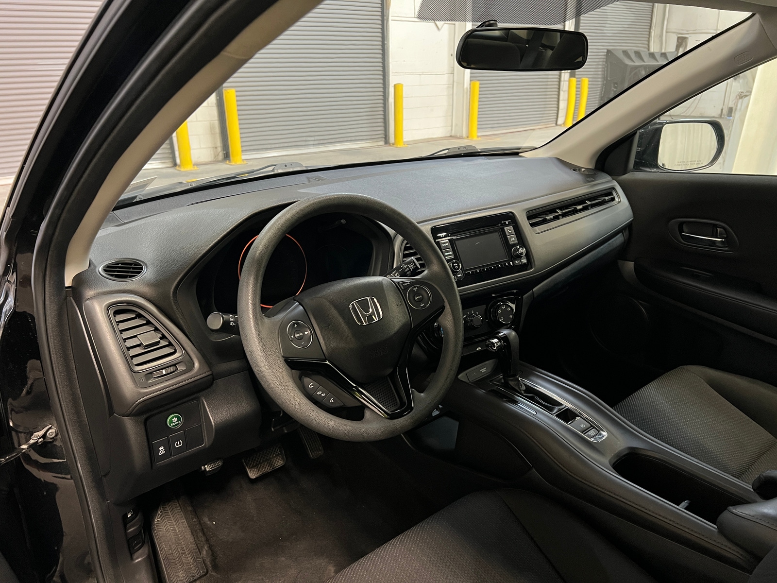 Thumbnail: 2017 Honda HR-V - 3