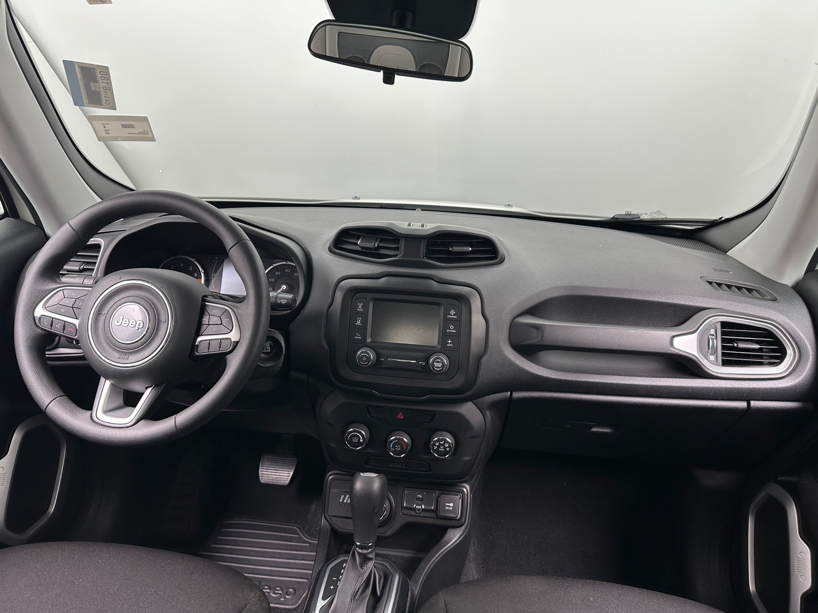 Thumbnail: 2020 Jeep Renegade - 3