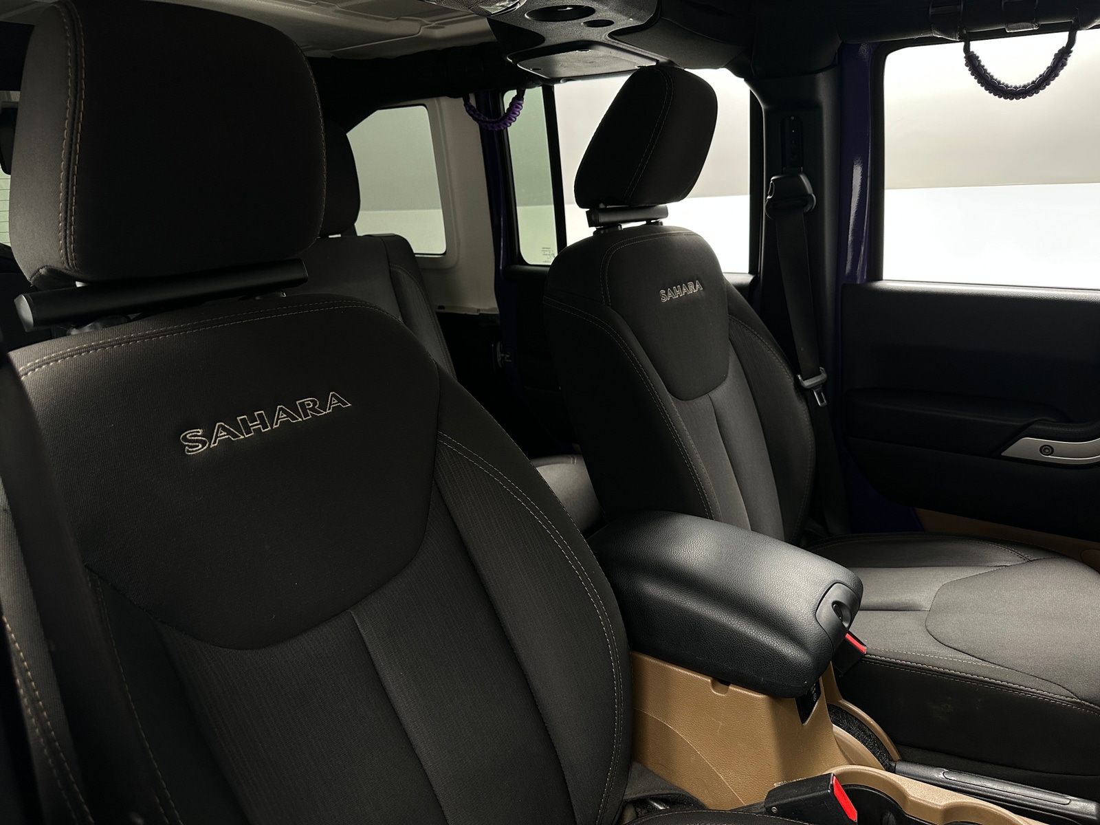 Thumbnail: 2017 Jeep Wrangler - 2