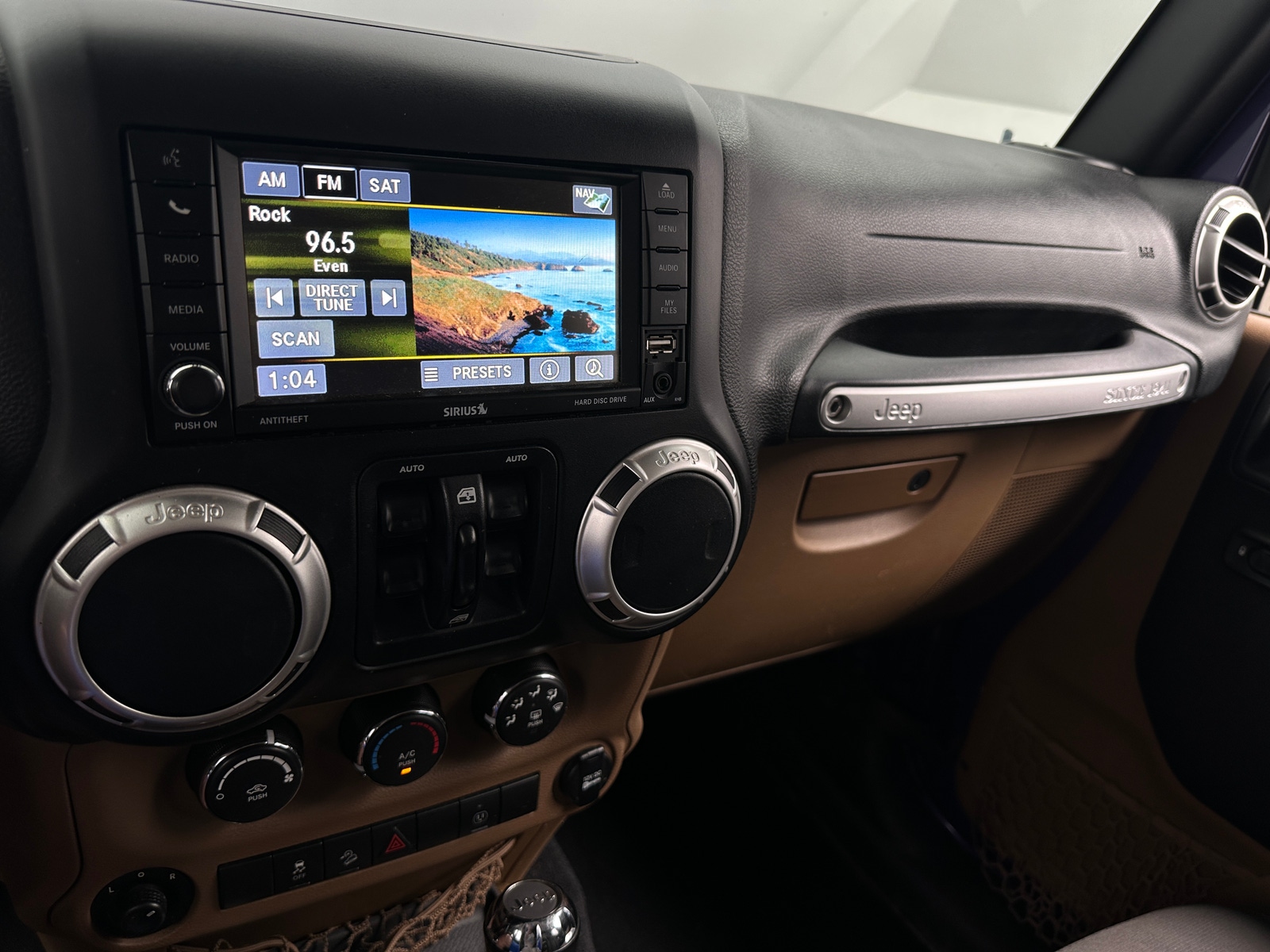 Thumbnail: 2017 Jeep Wrangler - 4