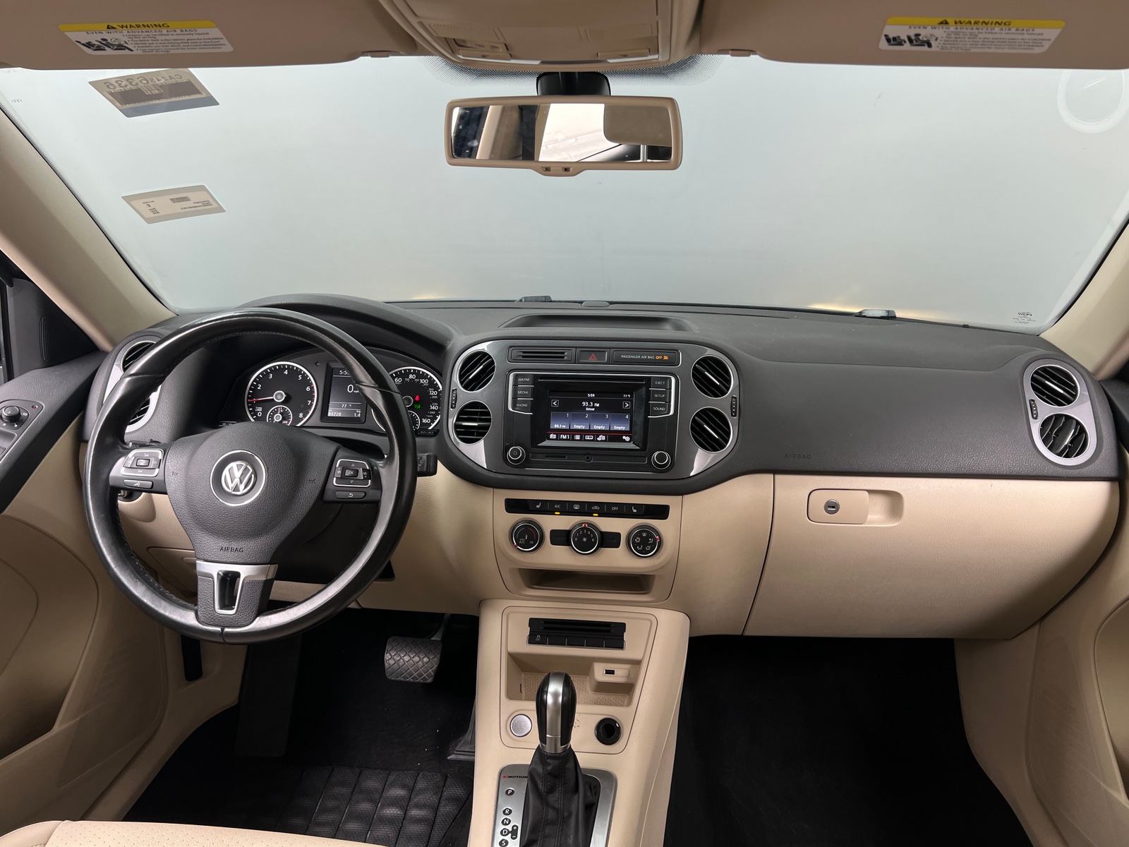 Thumbnail: 2016 Volkswagen Tiguan - 3