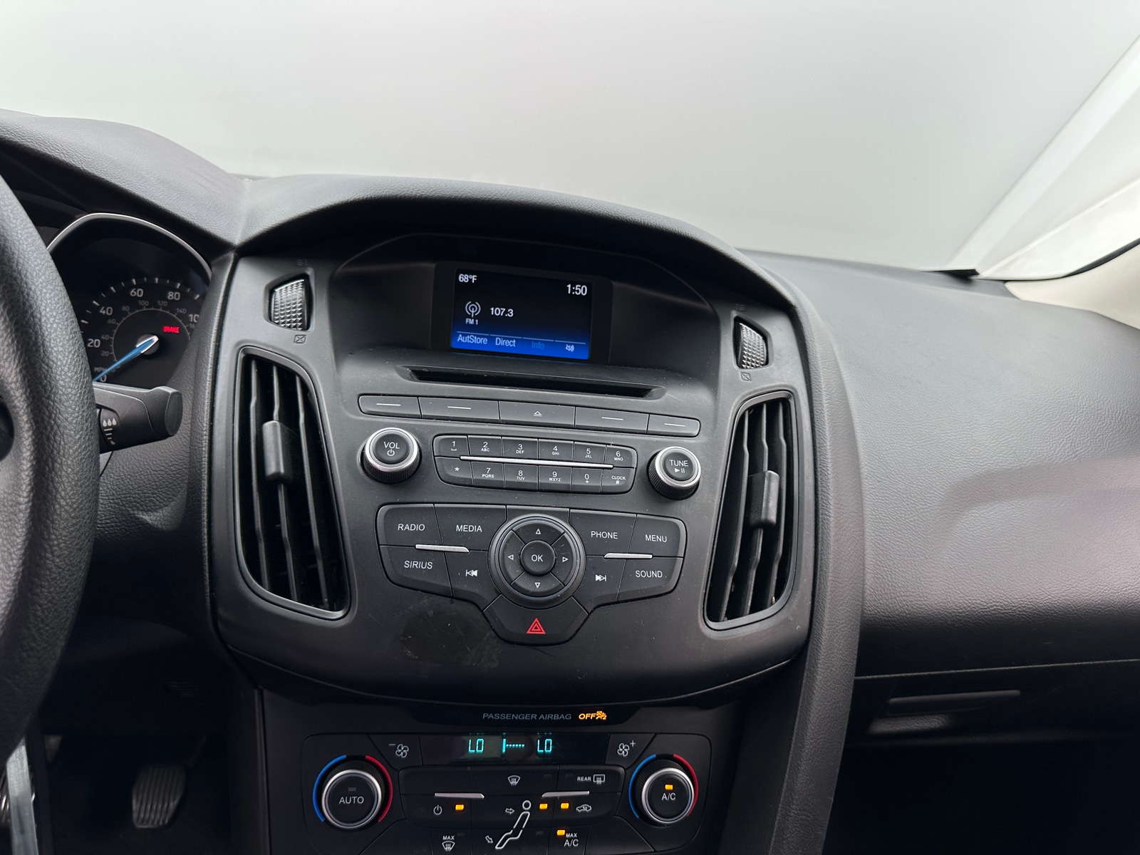 Thumbnail: 2017 Ford Focus - 4