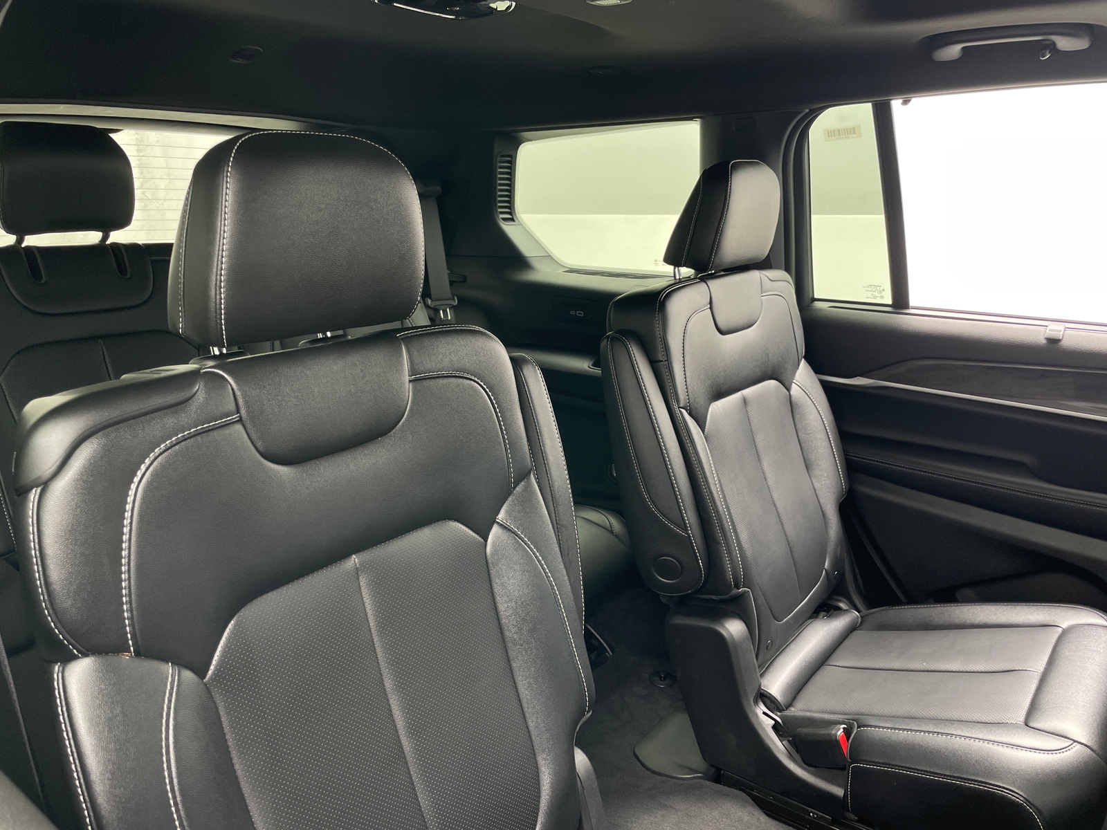 Thumbnail: 2024 Jeep Grand Cherokee L - 5
