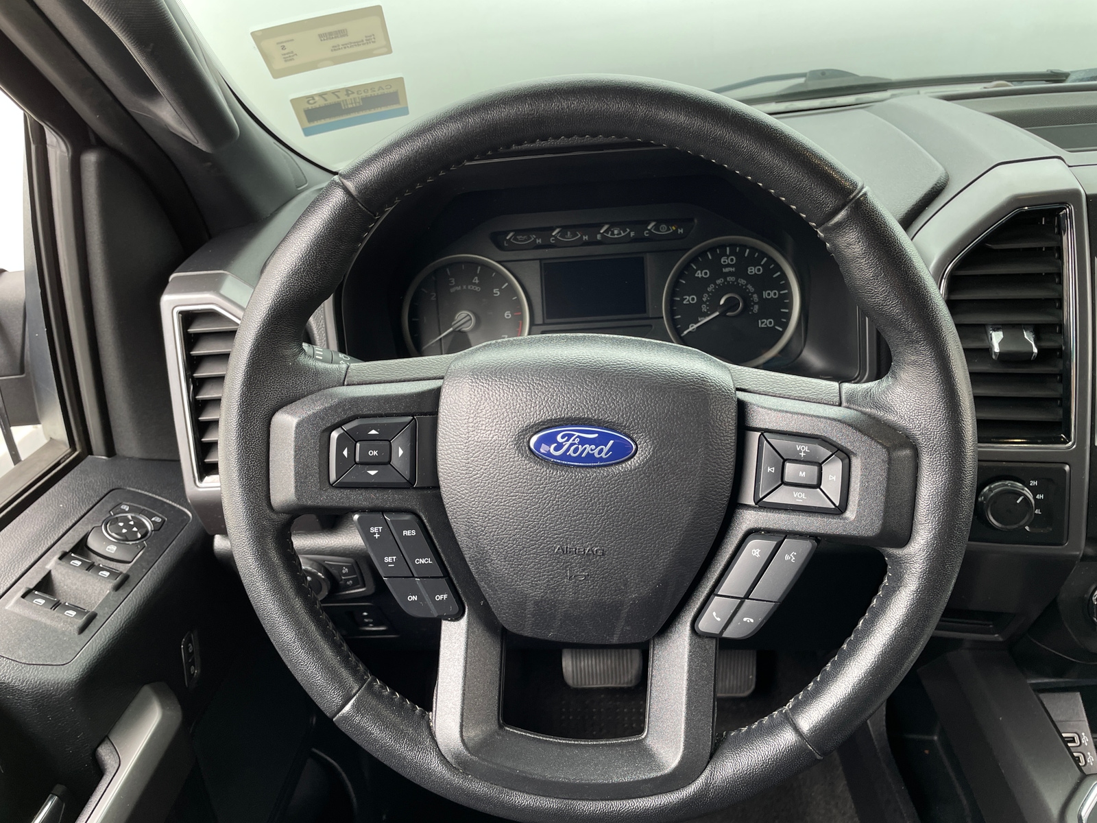 Thumbnail: 2020 Ford Econoline - 5