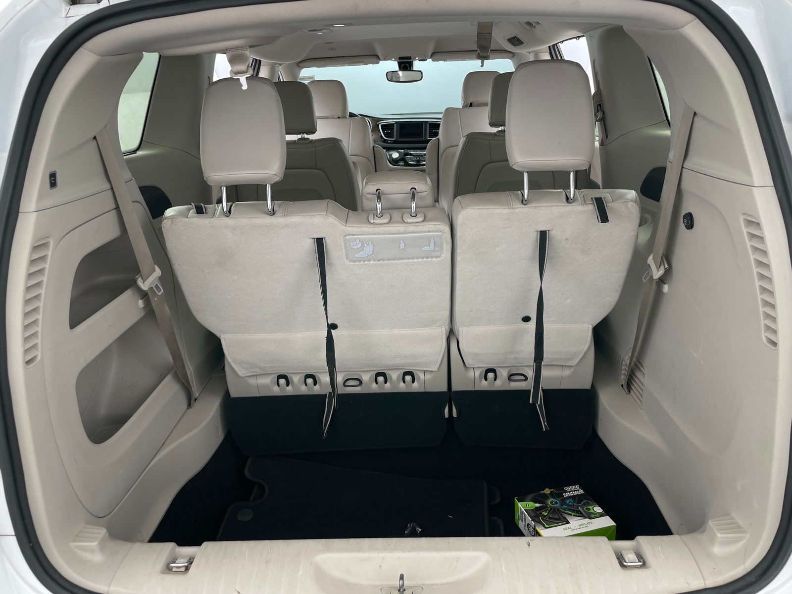 Thumbnail: 2018 Chrysler Pacifica - 6
