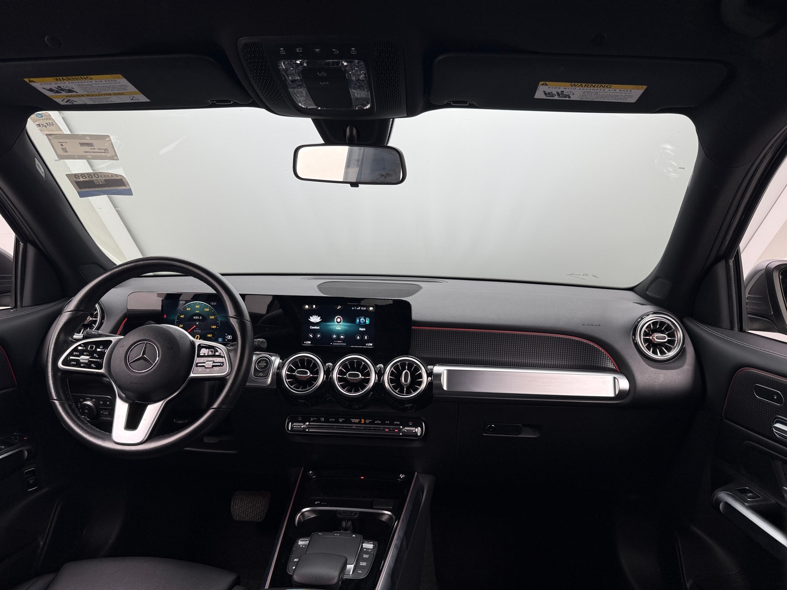 Thumbnail: 2021 Mercedes-Benz GLB - 2