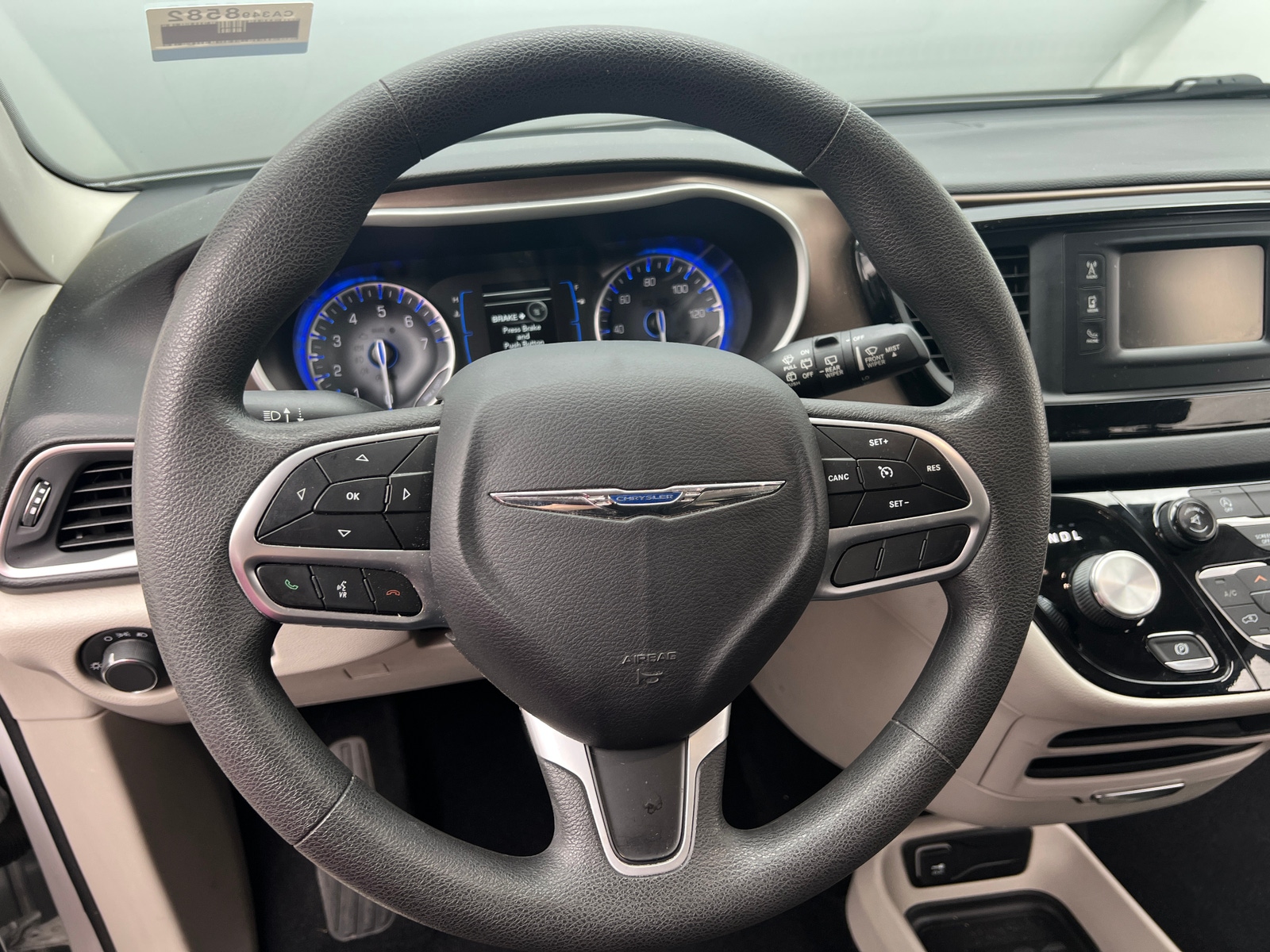 Thumbnail: 2017 Chrysler Pacifica - 5