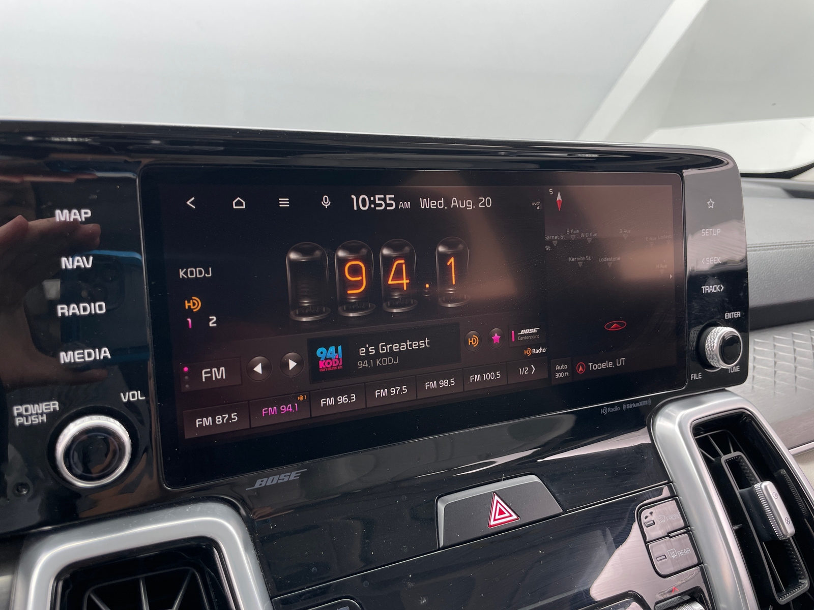 Thumbnail: 2022 Kia Sorento - 3