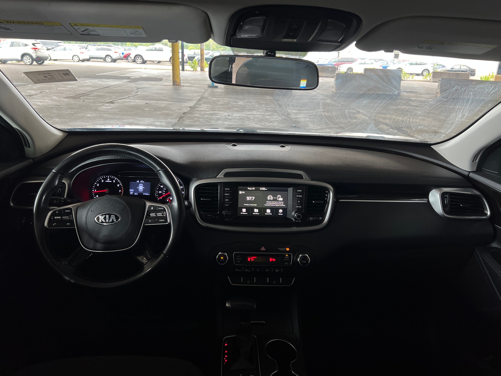 Thumbnail: 2020 Kia Sorento - 3