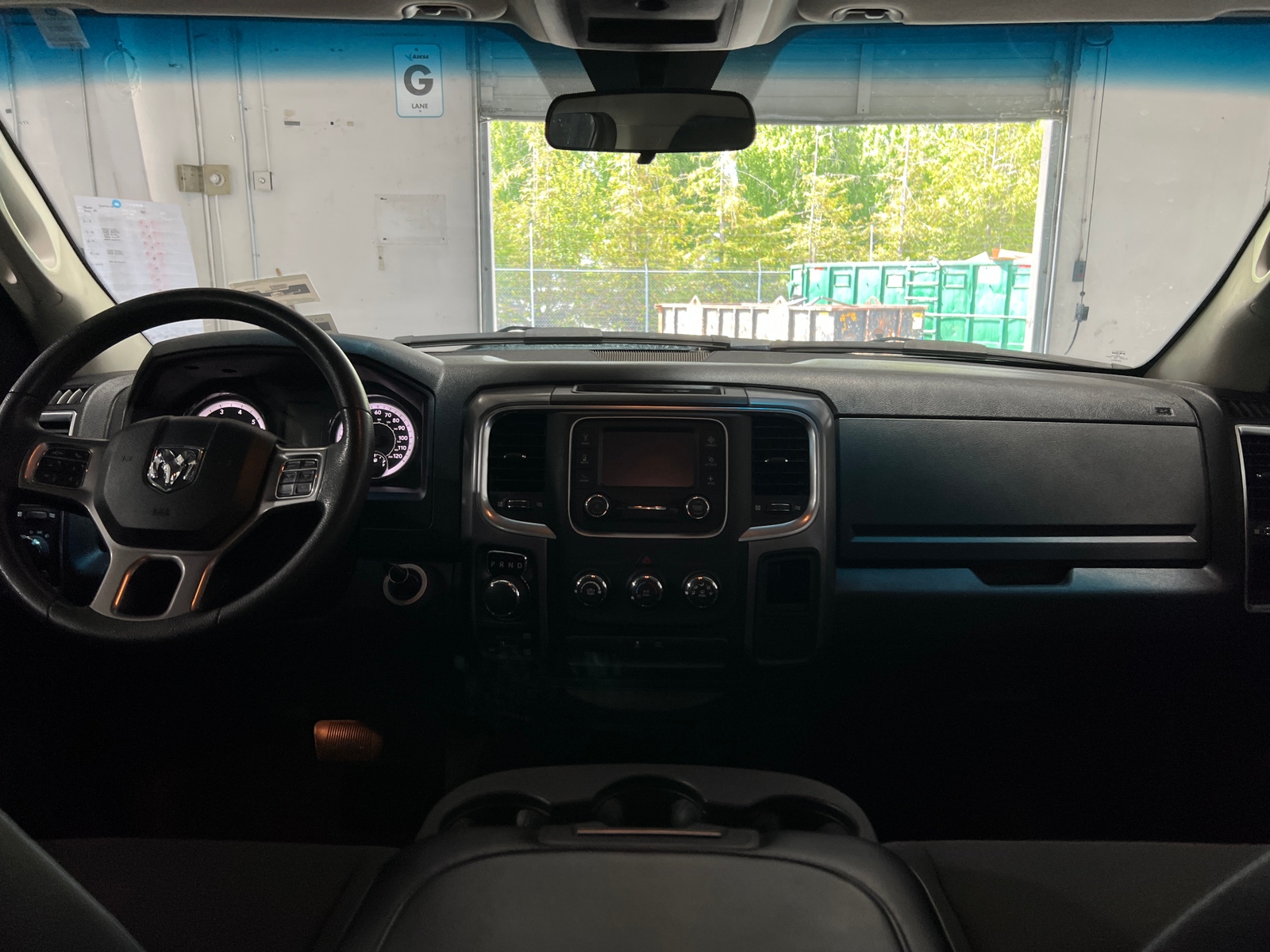 Thumbnail: 2021 RAM 1500 Classic - 3